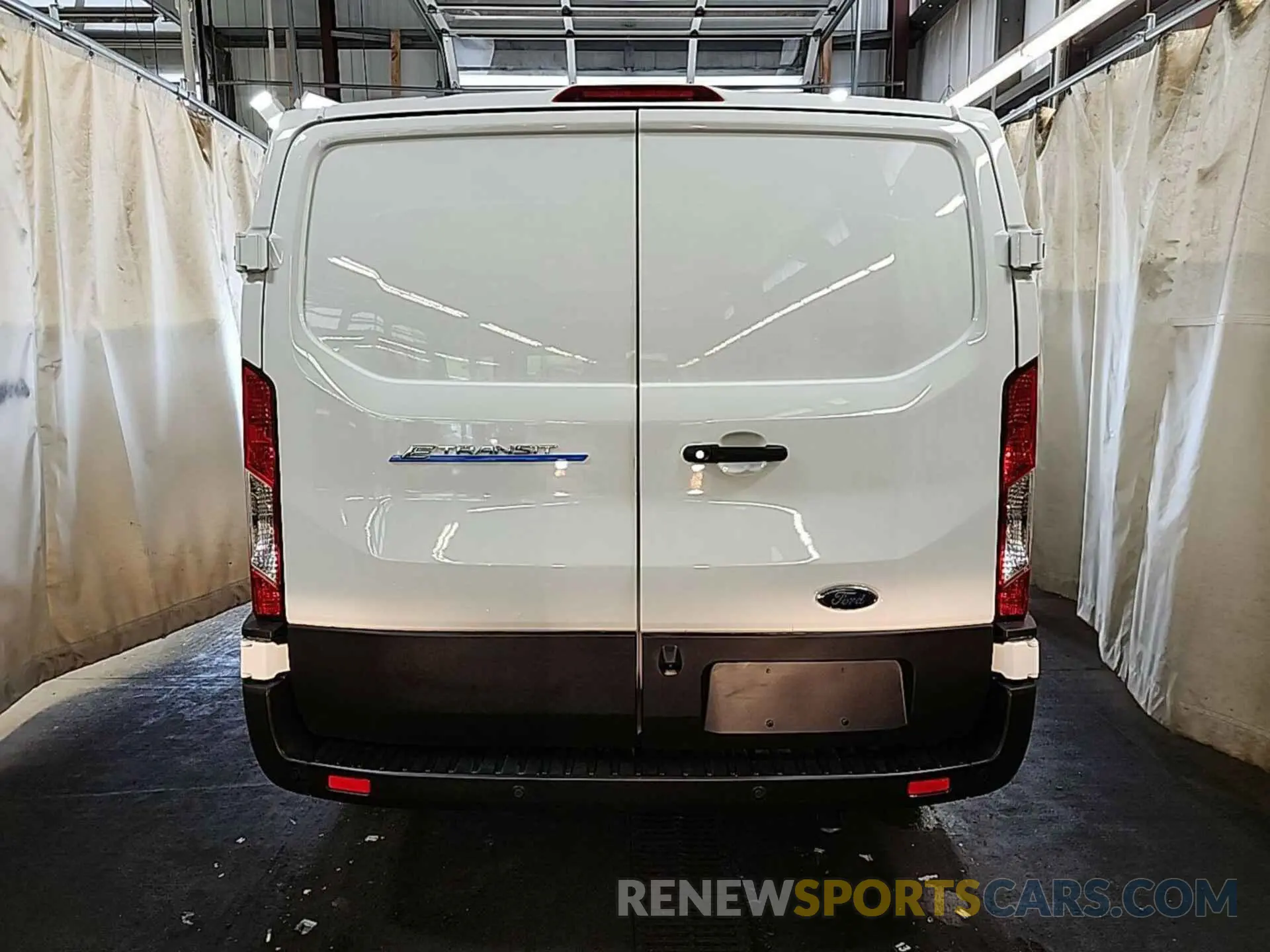 22 Photograph of a damaged car 1FTBW1YM7SKA12917 FORD E-TRANSIT-350 2025