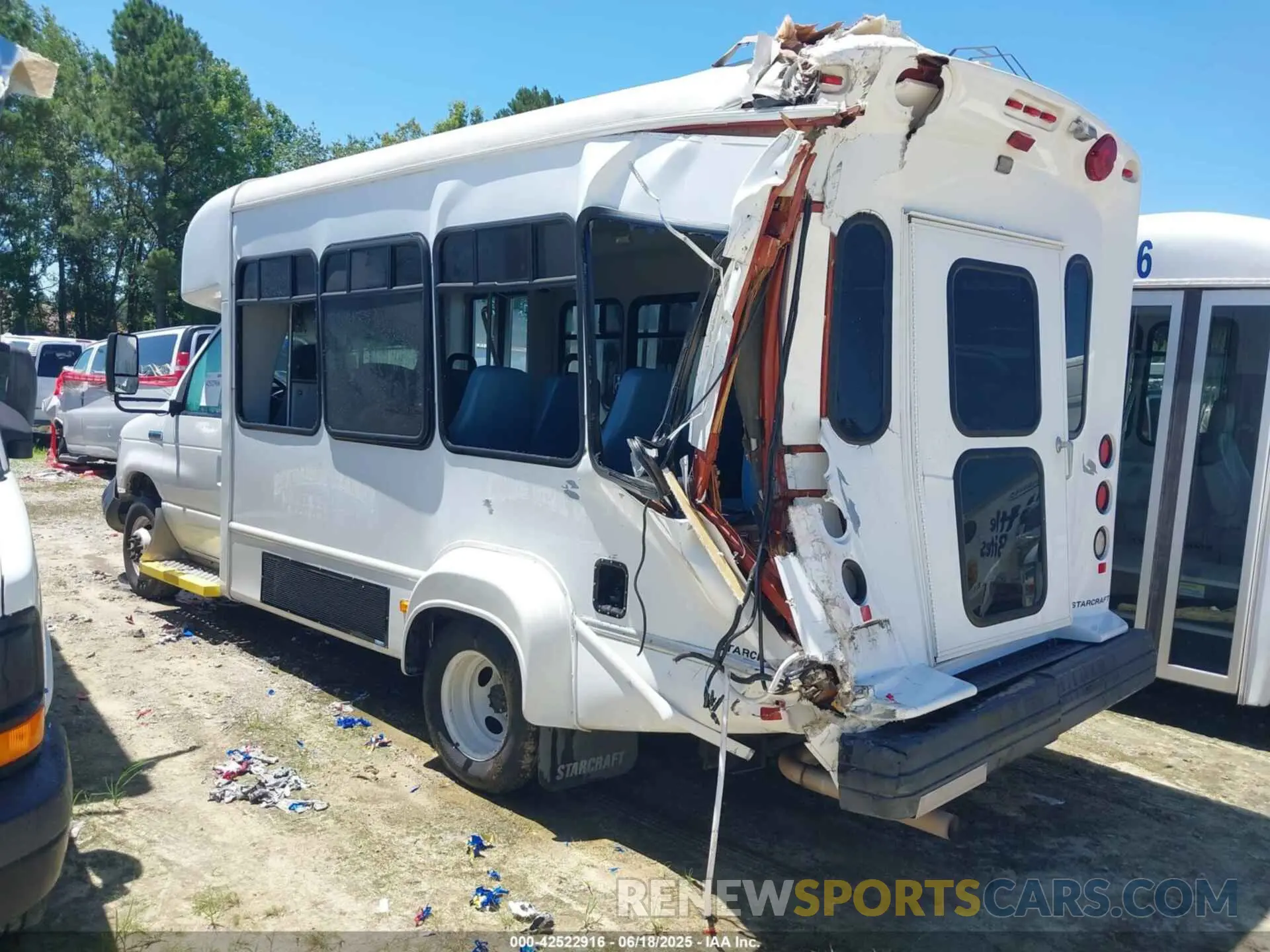 3 Photograph of a damaged car 1FDEE3FS1KDC75451 FORD ECONOLINE 2019