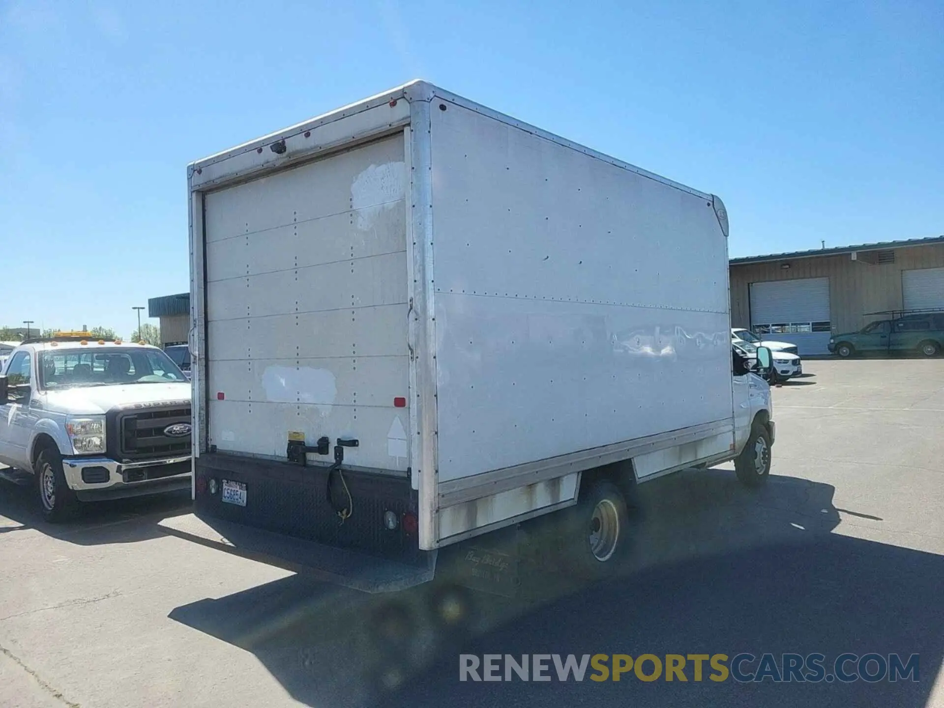 13 Photograph of a damaged car 1FDWE3F65KDC36417 FORD ECONOLINE 2019