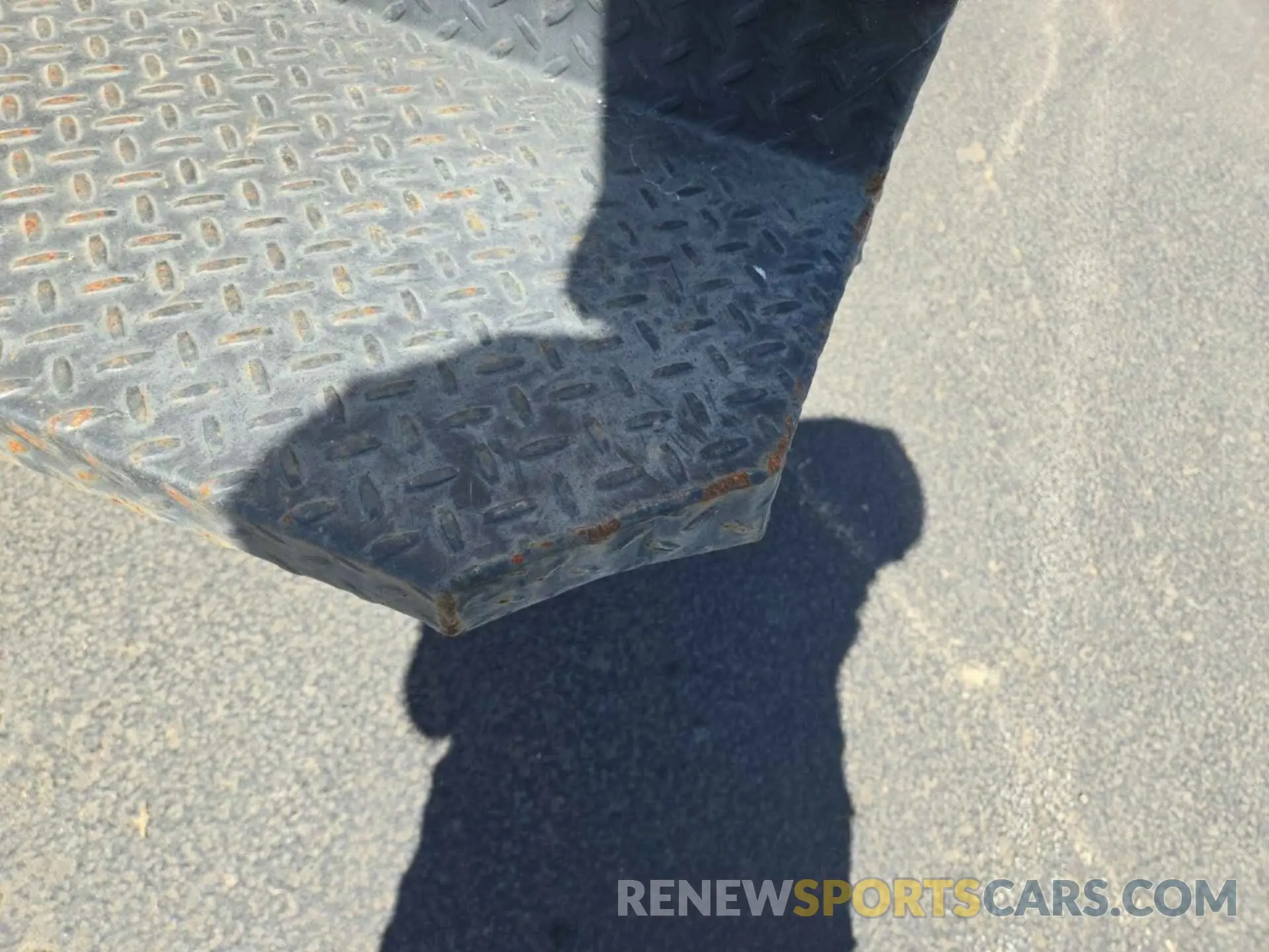 17 Photograph of a damaged car 1FDWE3F65KDC36417 FORD ECONOLINE 2019