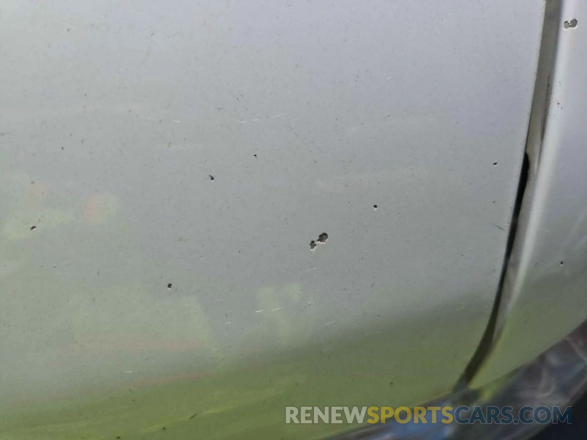 18 Photograph of a damaged car 1FDWE3F65KDC36417 FORD ECONOLINE 2019