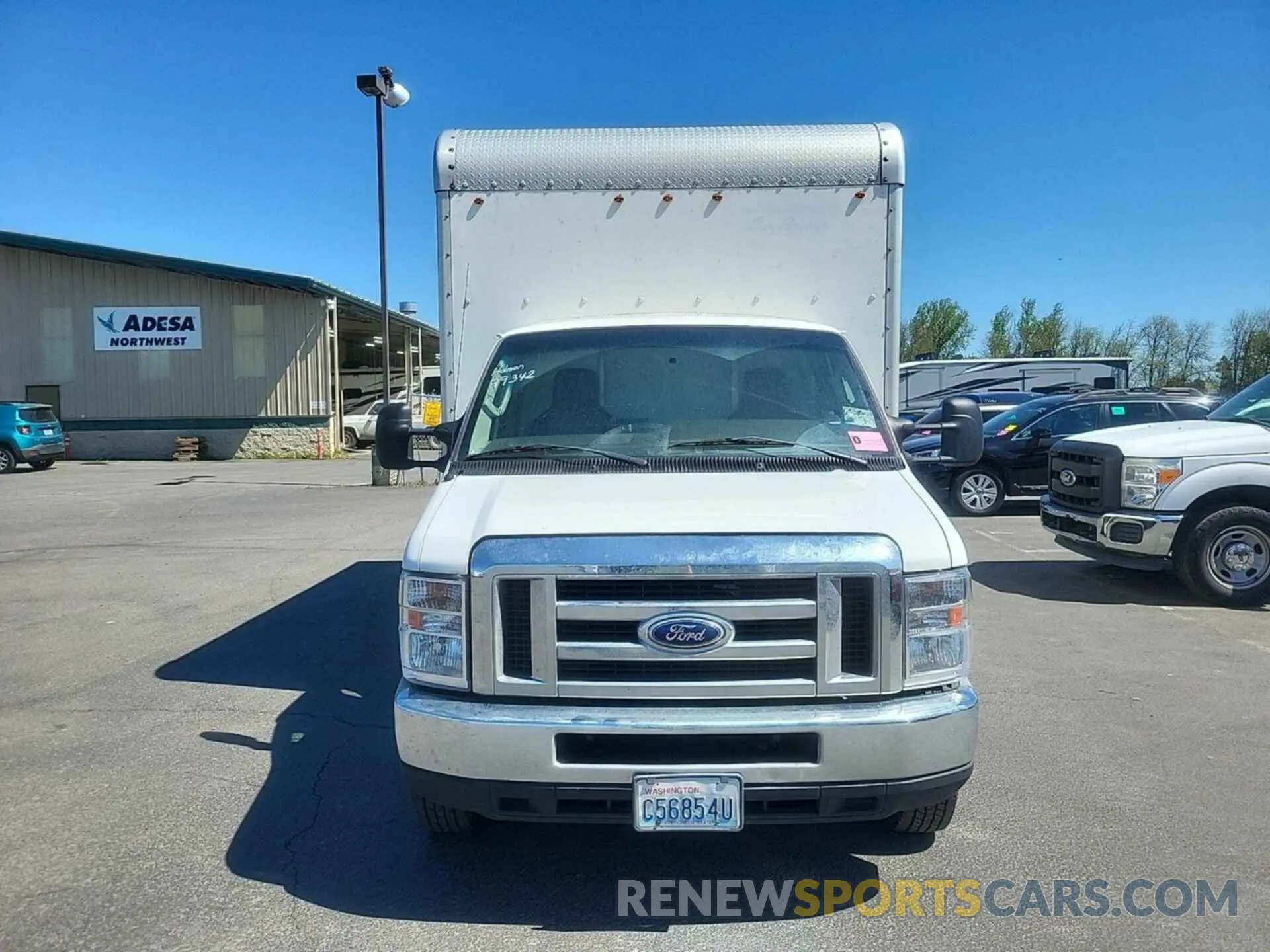 25 Photograph of a damaged car 1FDWE3F65KDC36417 FORD ECONOLINE 2019