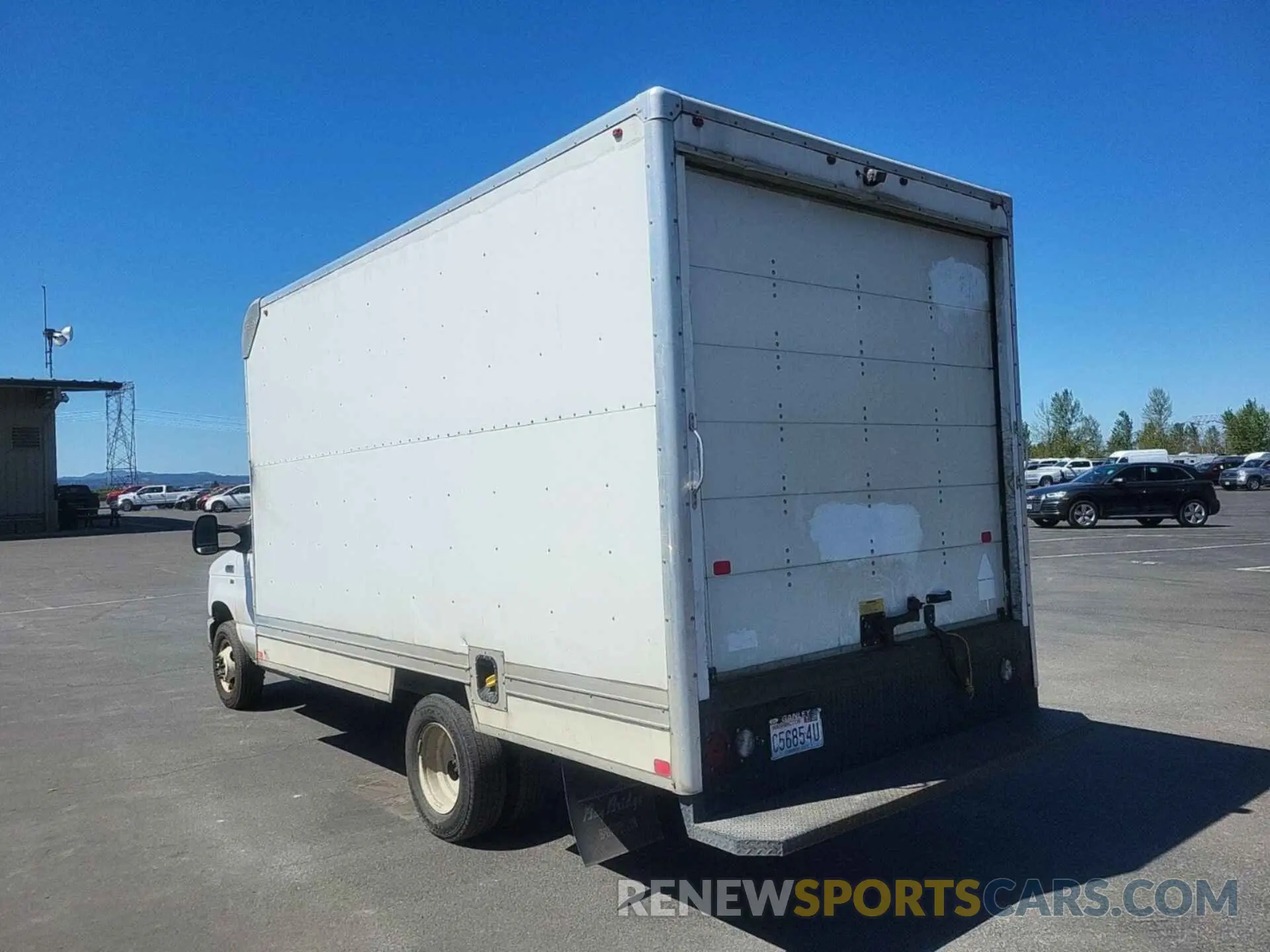 30 Photograph of a damaged car 1FDWE3F65KDC36417 FORD ECONOLINE 2019