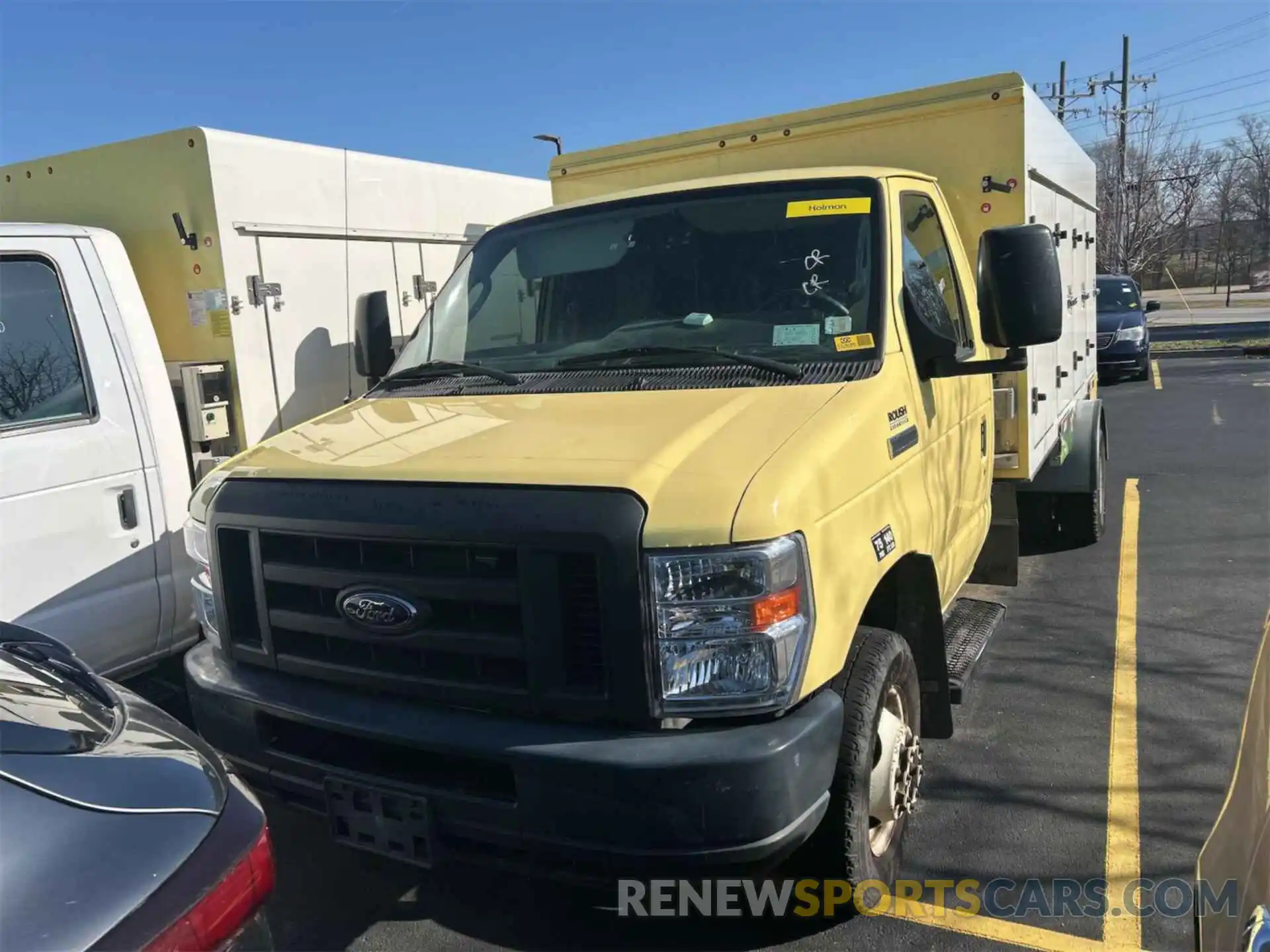 5 Photograph of a damaged car 1FDXE4FSXKDC52300 FORD ECONOLINE 2019