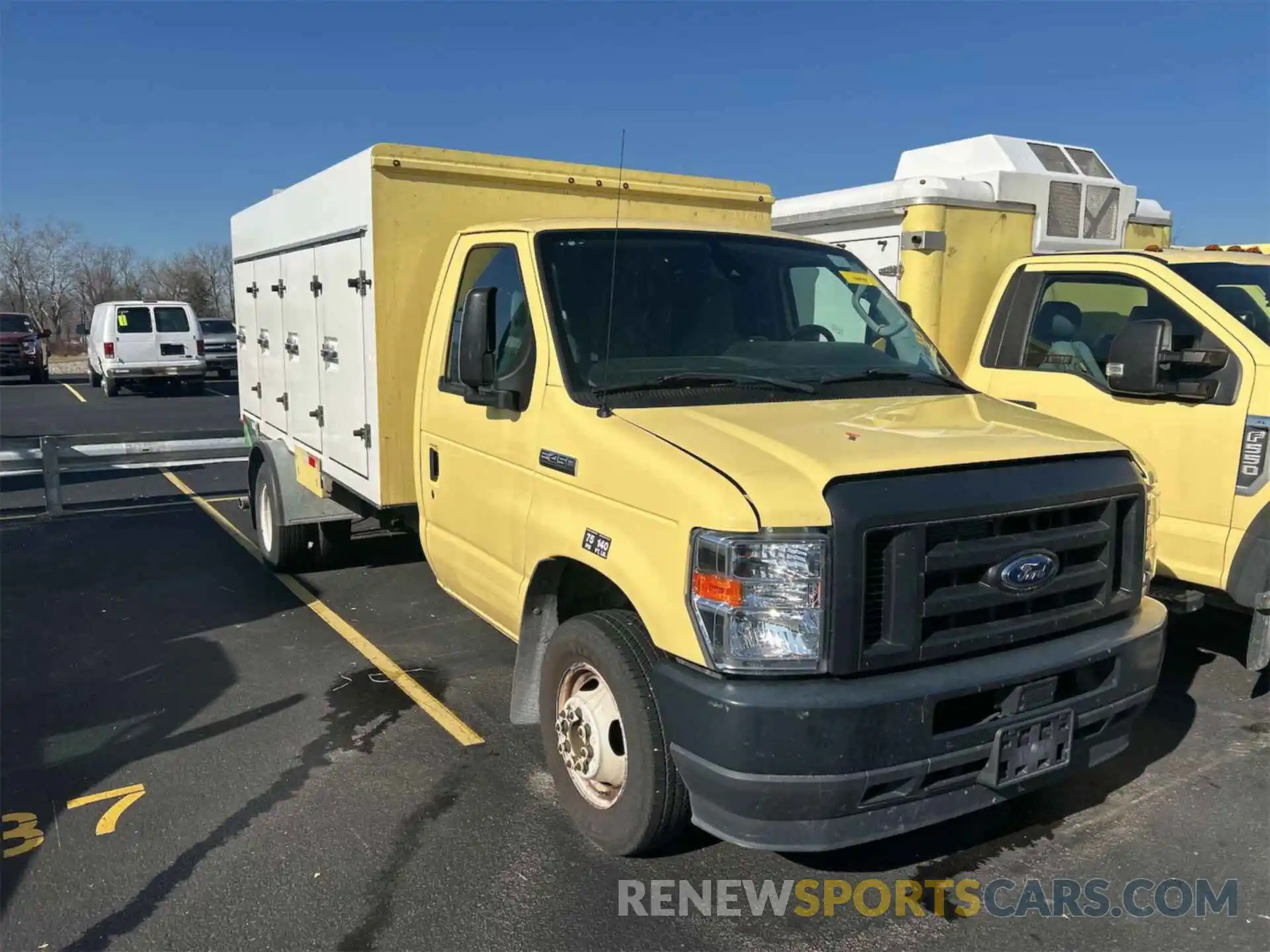 5 Photograph of a damaged car 1FDXE4FN9MDC34156 FORD ECONOLINE 2021