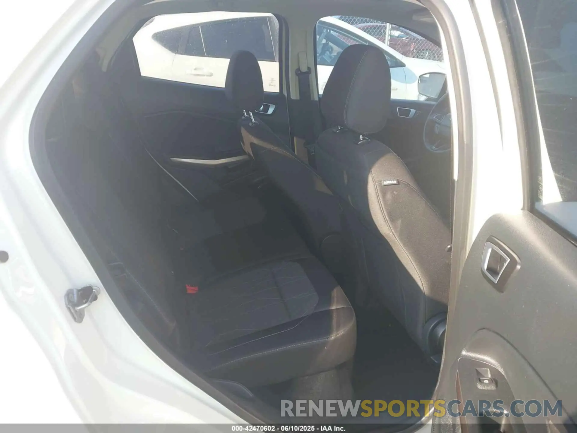 8 Photograph of a damaged car MAJ3S2GE2KC251467 FORD ECOSPORT 2019