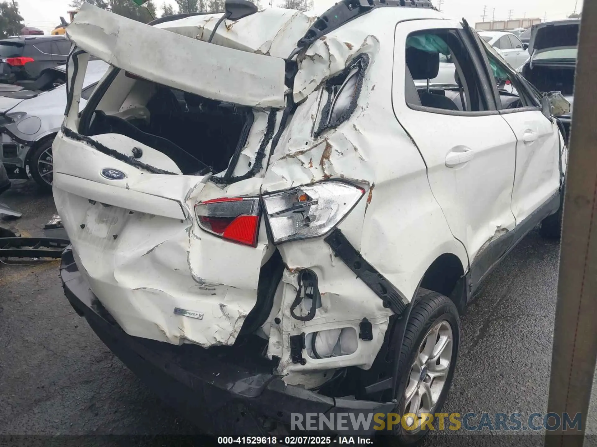 4 Photograph of a damaged car MAJ3S2GE7KC280222 FORD ECOSPORT 2019