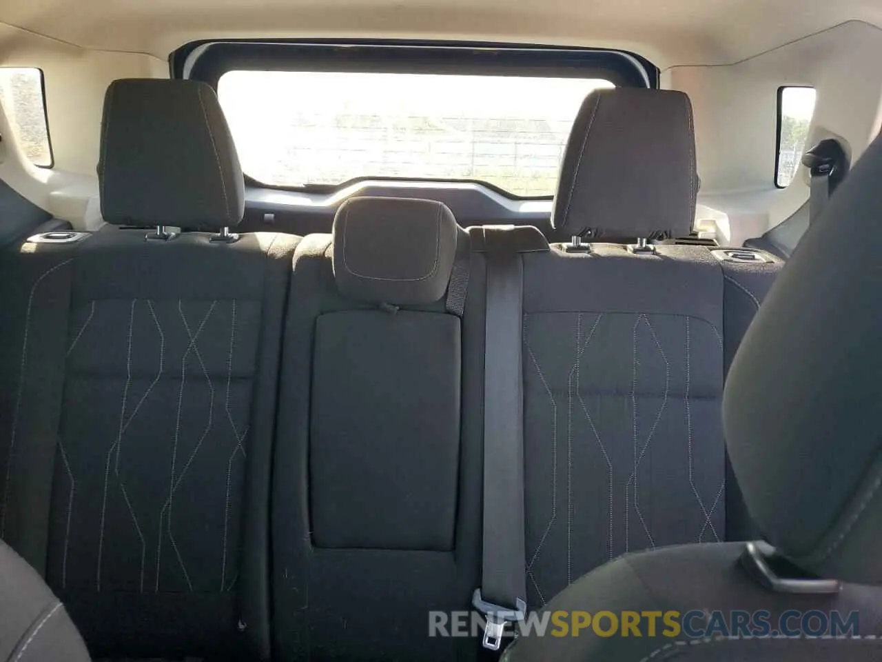 10 Photograph of a damaged car MAJ3S2GE8KC271643 FORD ECOSPORT 2019