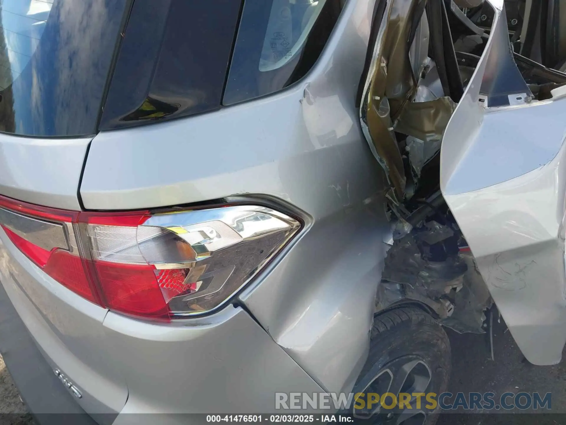 18 Photograph of a damaged car MAJ6S3FL0KC264995 FORD ECOSPORT 2019