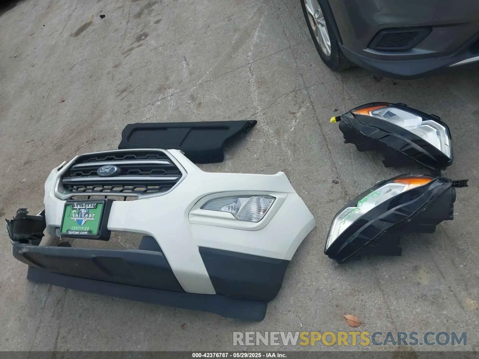 12 Photograph of a damaged car MAJ6S3GL4KC269275 FORD ECOSPORT 2019