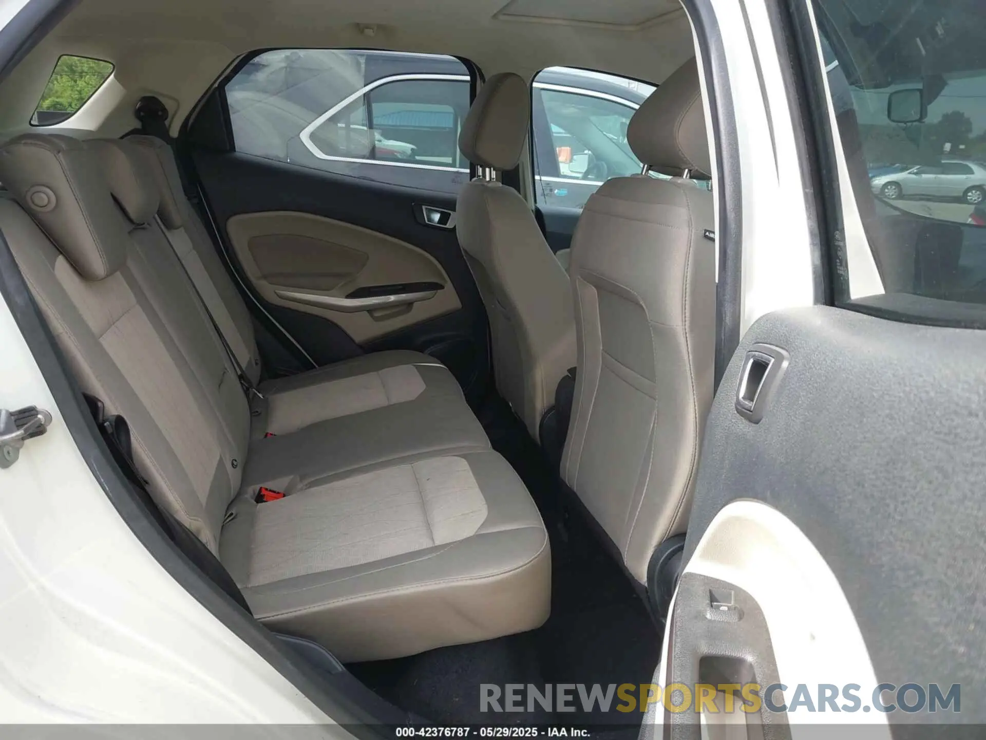 8 Photograph of a damaged car MAJ6S3GL4KC269275 FORD ECOSPORT 2019