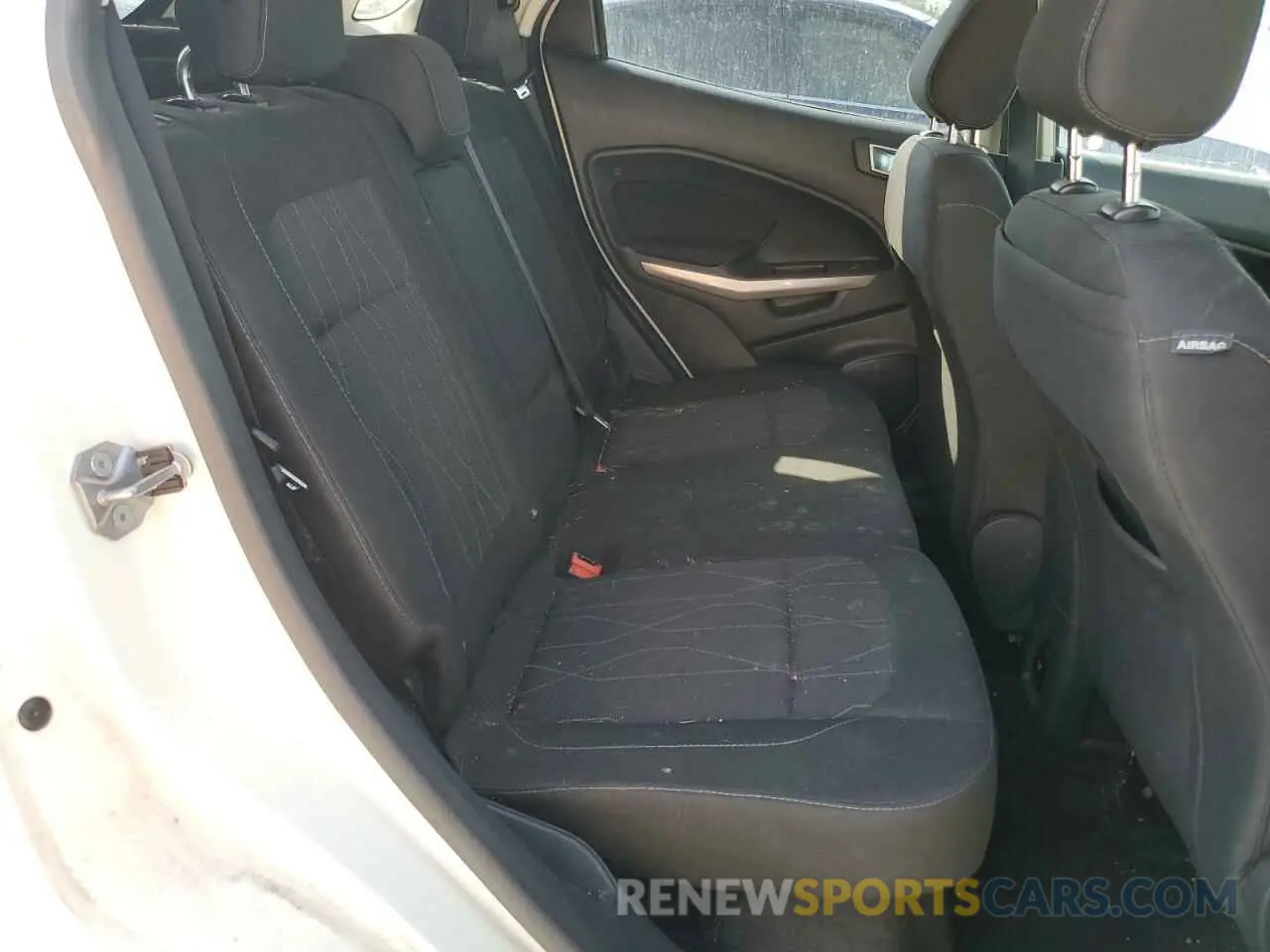 10 Photograph of a damaged car MAJ6S3GL7KC266936 FORD ECOSPORT 2019