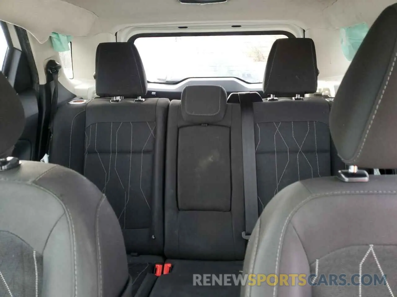 10 Photograph of a damaged car MAJ6S3GLXKC284394 FORD ECOSPORT 2019