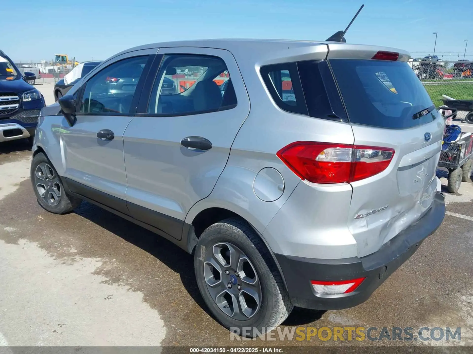 3 Photograph of a damaged car MAJ3S2FE4LC385013 FORD ECOSPORT 2020