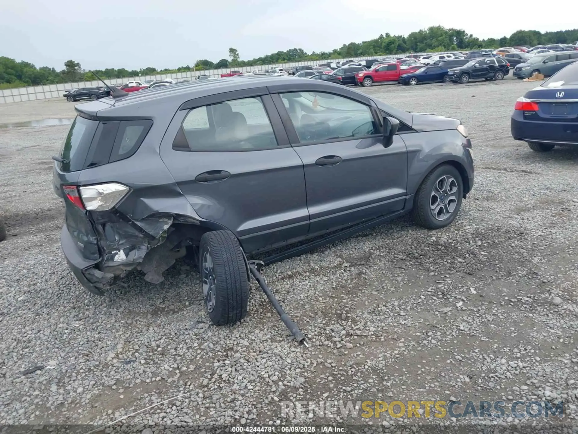 4 Photograph of a damaged car MAJ3S2FE5LC311261 FORD ECOSPORT 2020