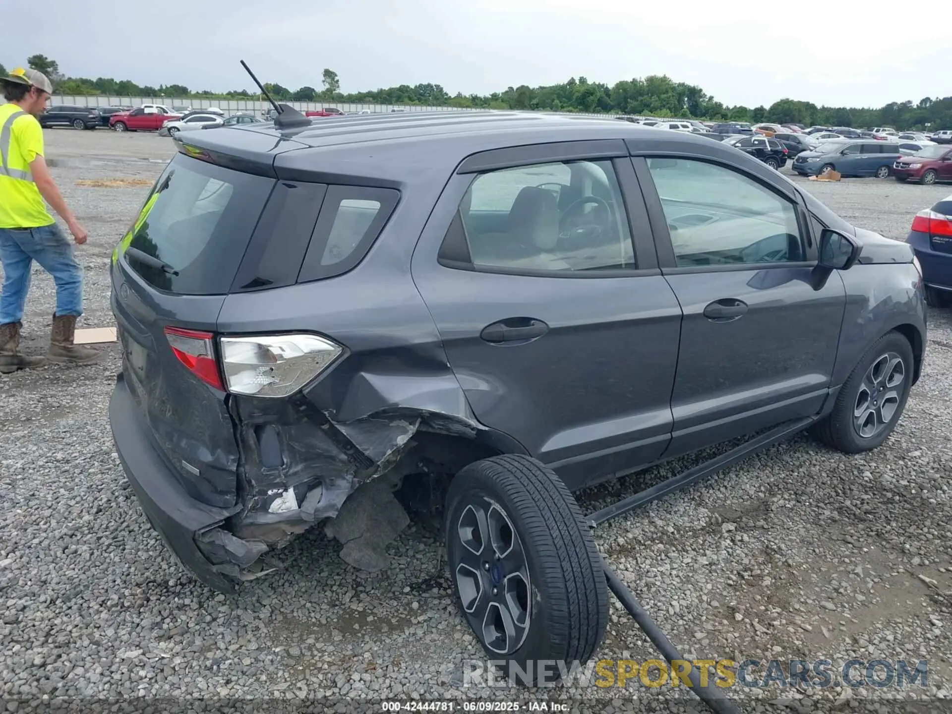 6 Photograph of a damaged car MAJ3S2FE5LC311261 FORD ECOSPORT 2020