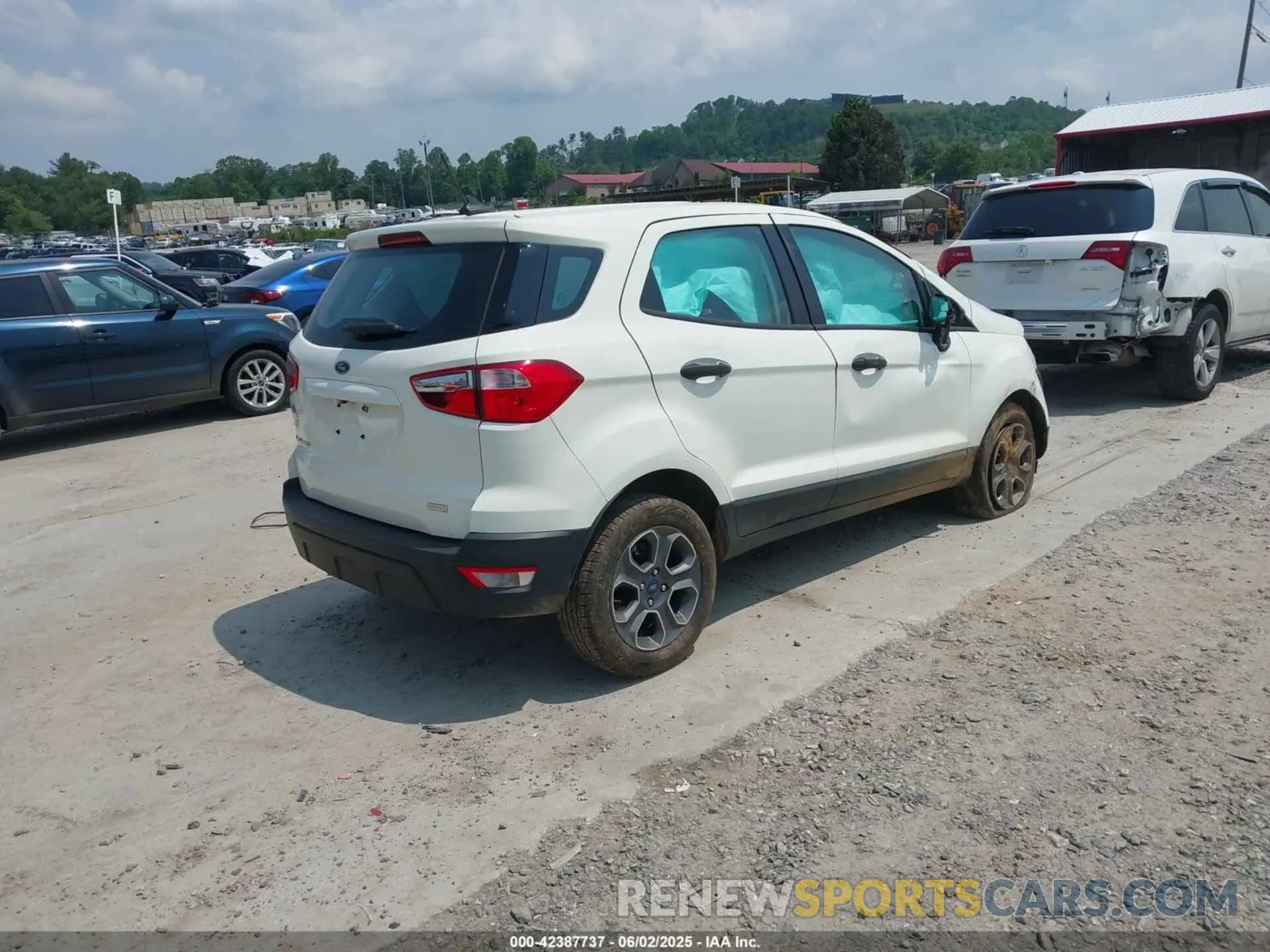 4 Photograph of a damaged car MAJ3S2FEXLC393682 FORD ECOSPORT 2020