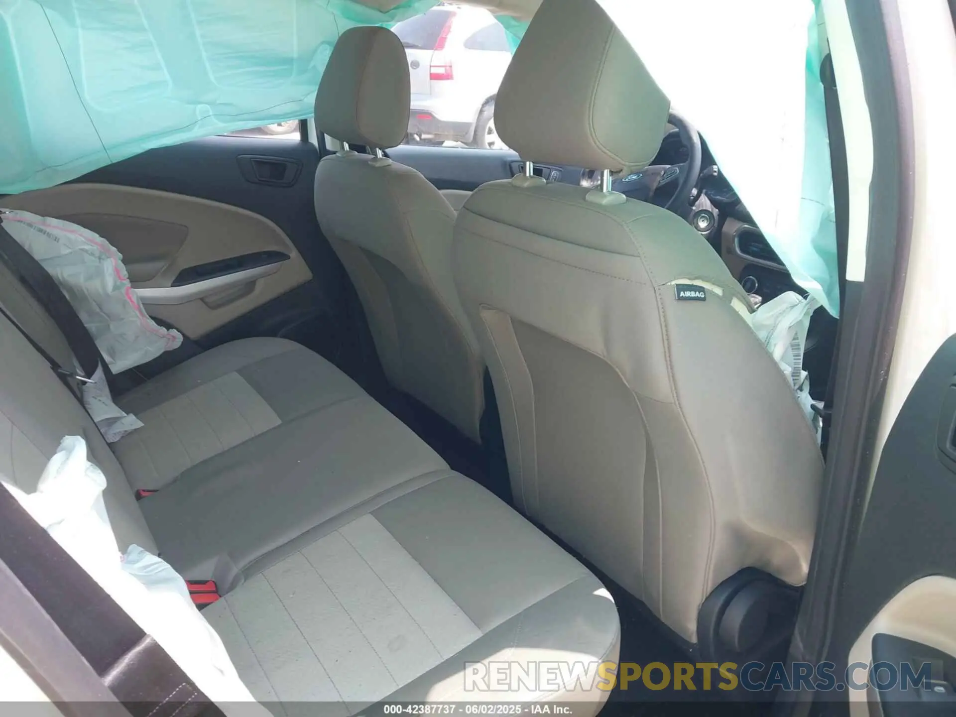 8 Photograph of a damaged car MAJ3S2FEXLC393682 FORD ECOSPORT 2020