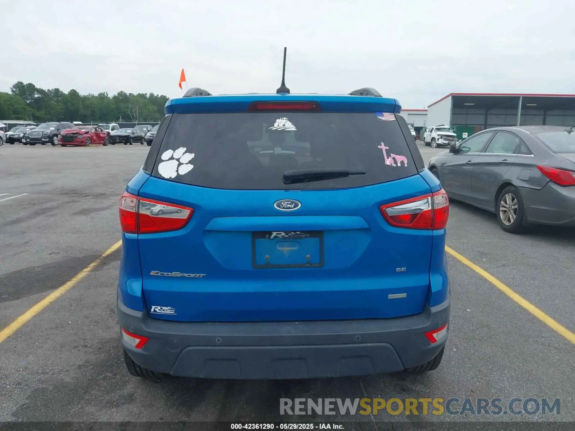 17 Photograph of a damaged car MAJ3S2GE2LC330185 FORD ECOSPORT 2020