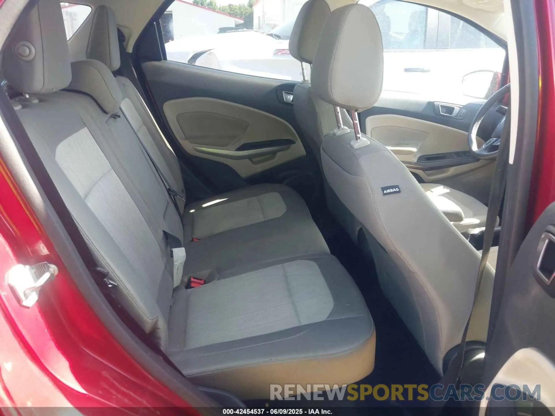 8 Photograph of a damaged car MAJ3S2GE2LC371027 FORD ECOSPORT 2020