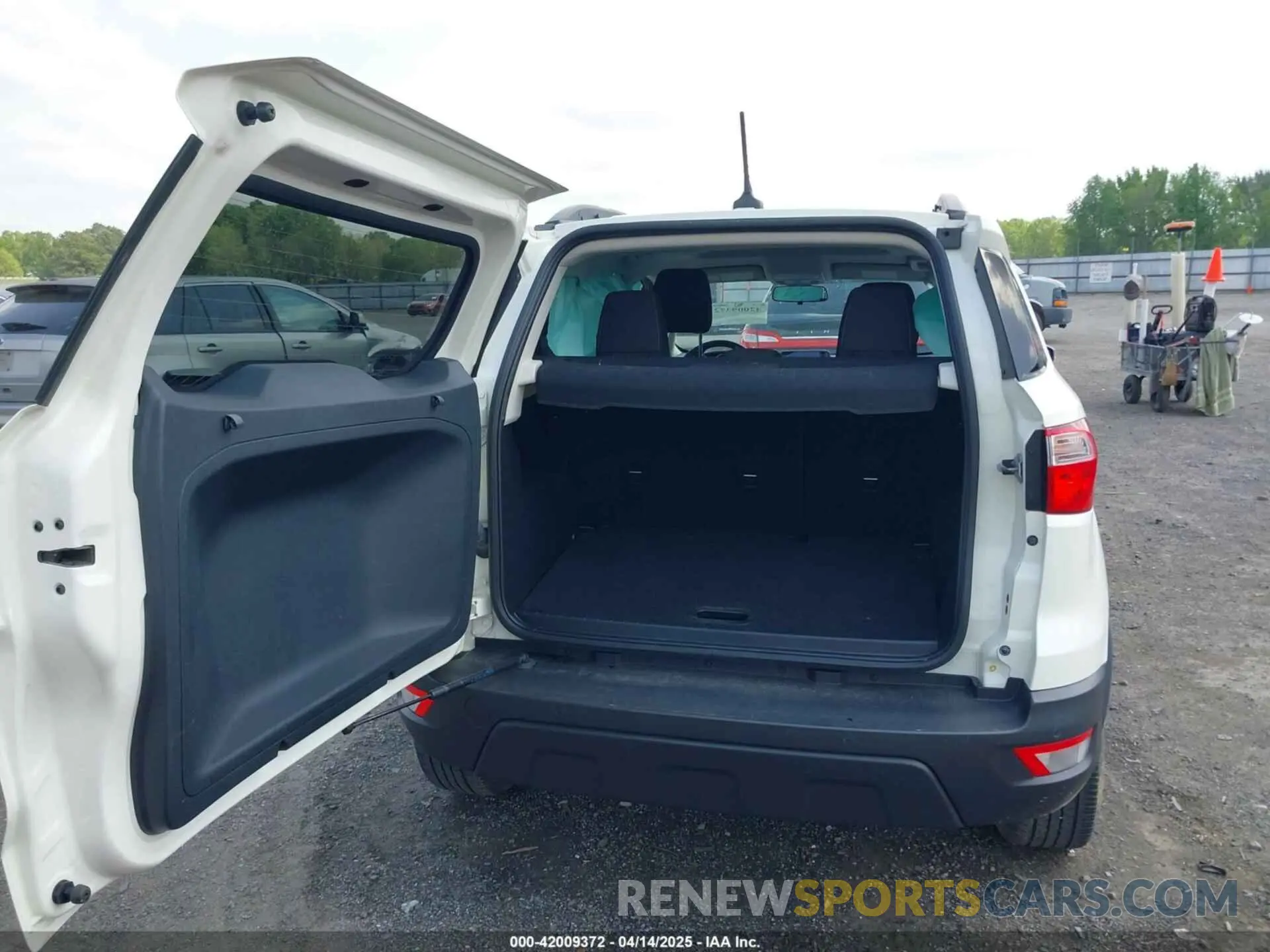 17 Photograph of a damaged car MAJ3S2GE4LC339826 FORD ECOSPORT 2020