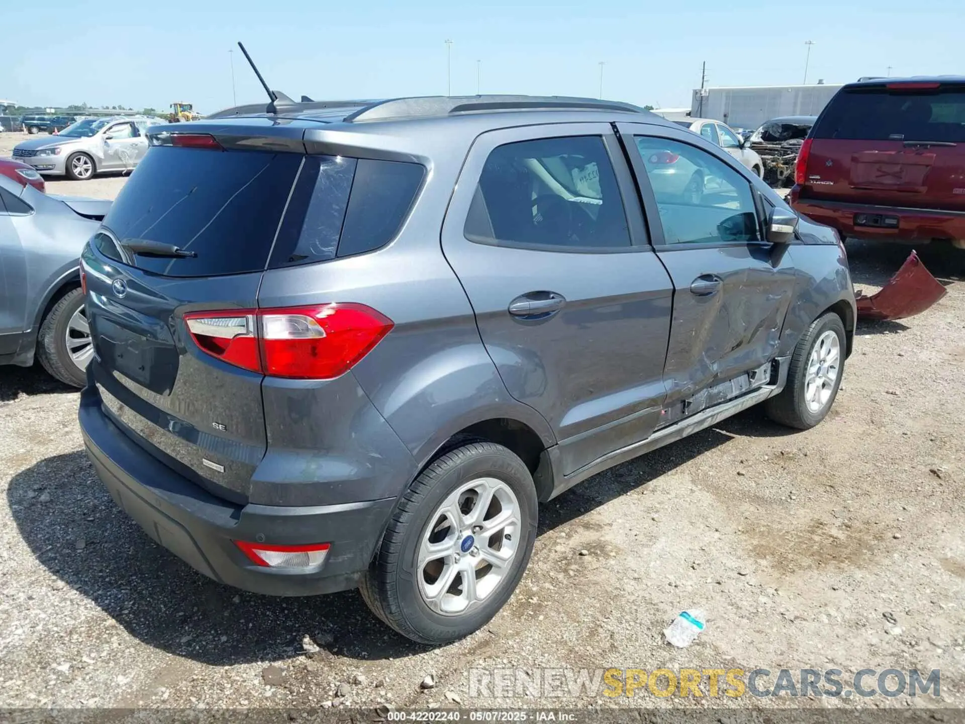 4 Photograph of a damaged car MAJ3S2GE4LC378352 FORD ECOSPORT 2020