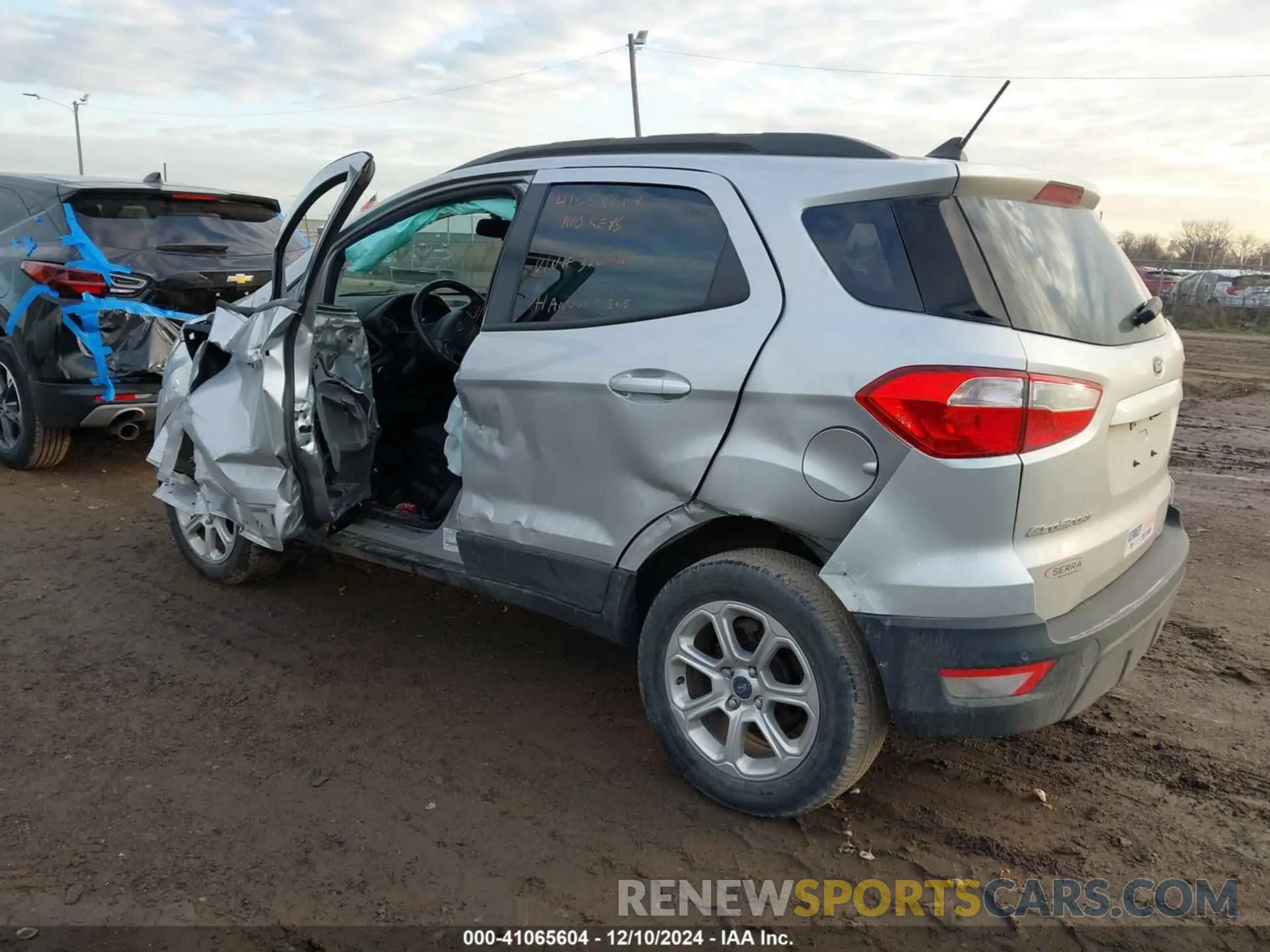 3 Photograph of a damaged car MAJ3S2GE7LC320770 FORD ECOSPORT 2020