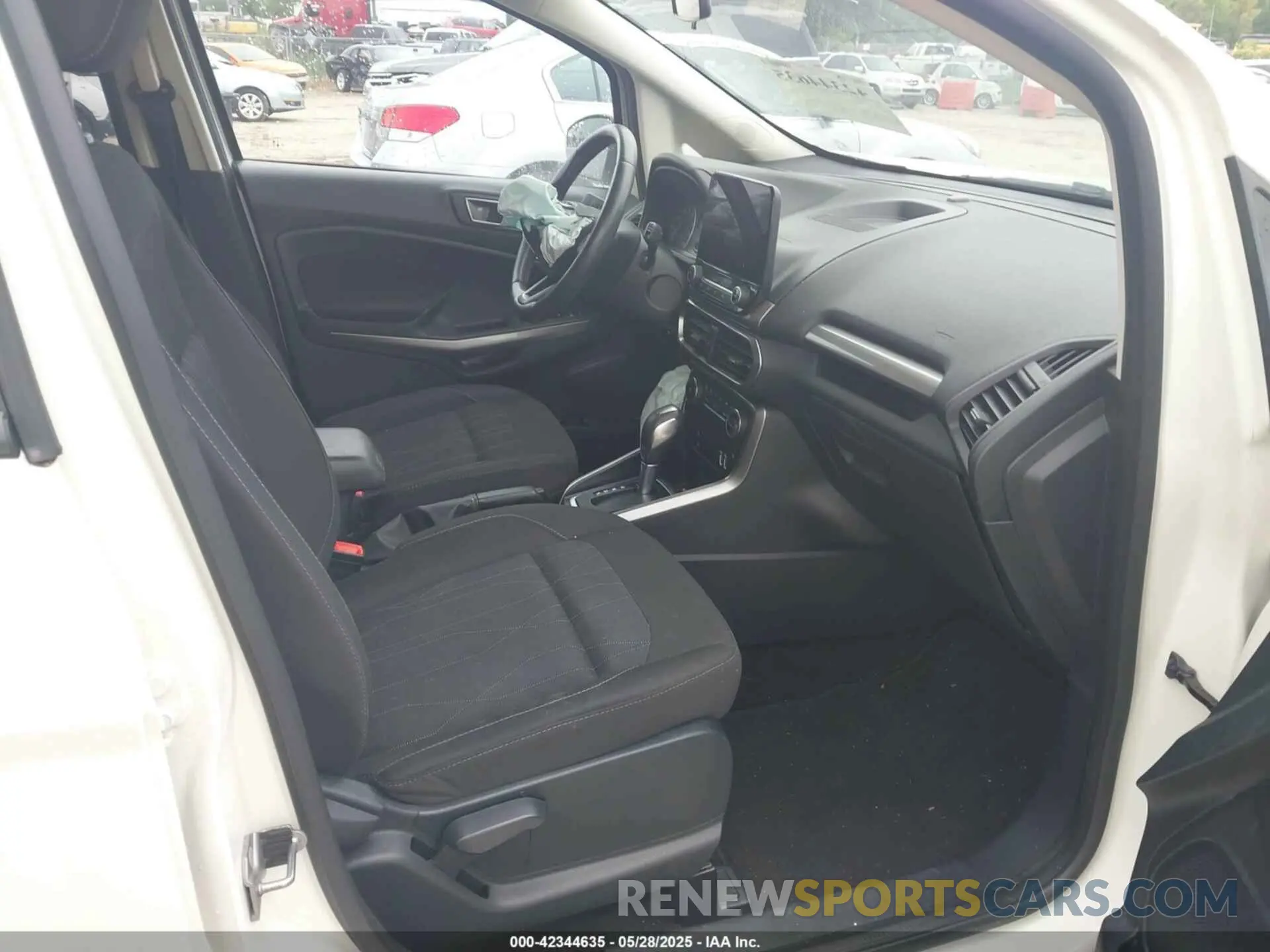 5 Photograph of a damaged car MAJ3S2GE9LC328210 FORD ECOSPORT 2020