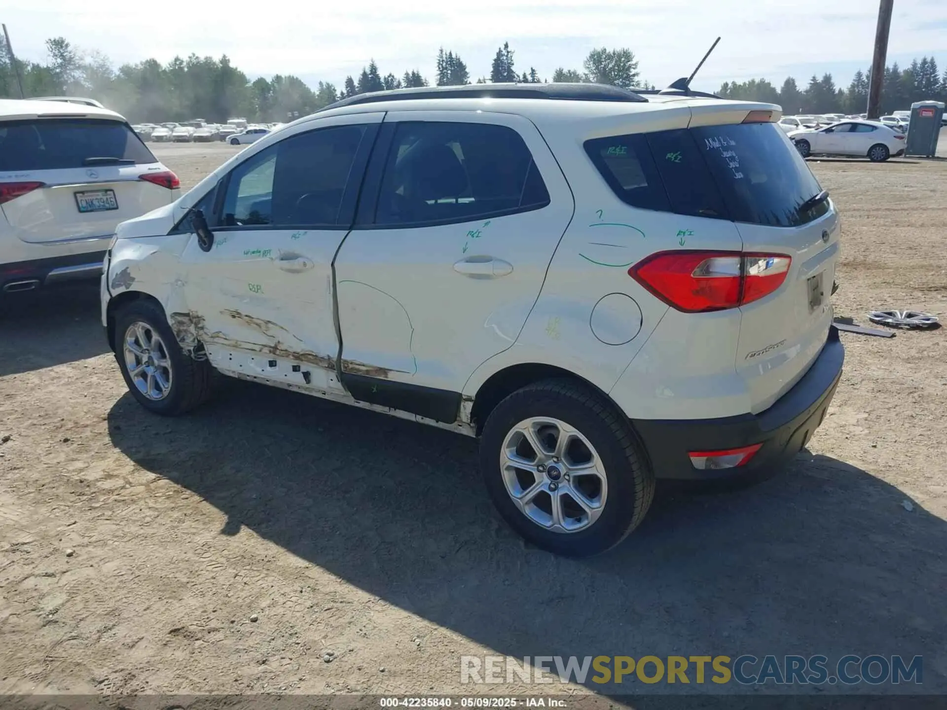 3 Photograph of a damaged car MAJ3S2GE9LC370618 FORD ECOSPORT 2020