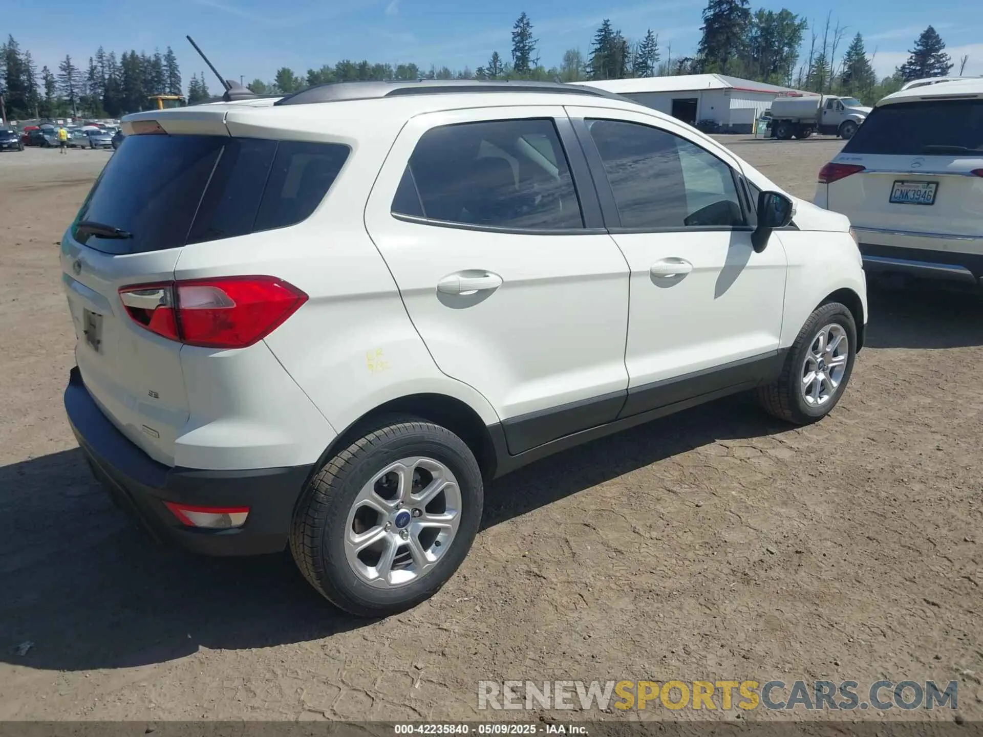 4 Photograph of a damaged car MAJ3S2GE9LC370618 FORD ECOSPORT 2020