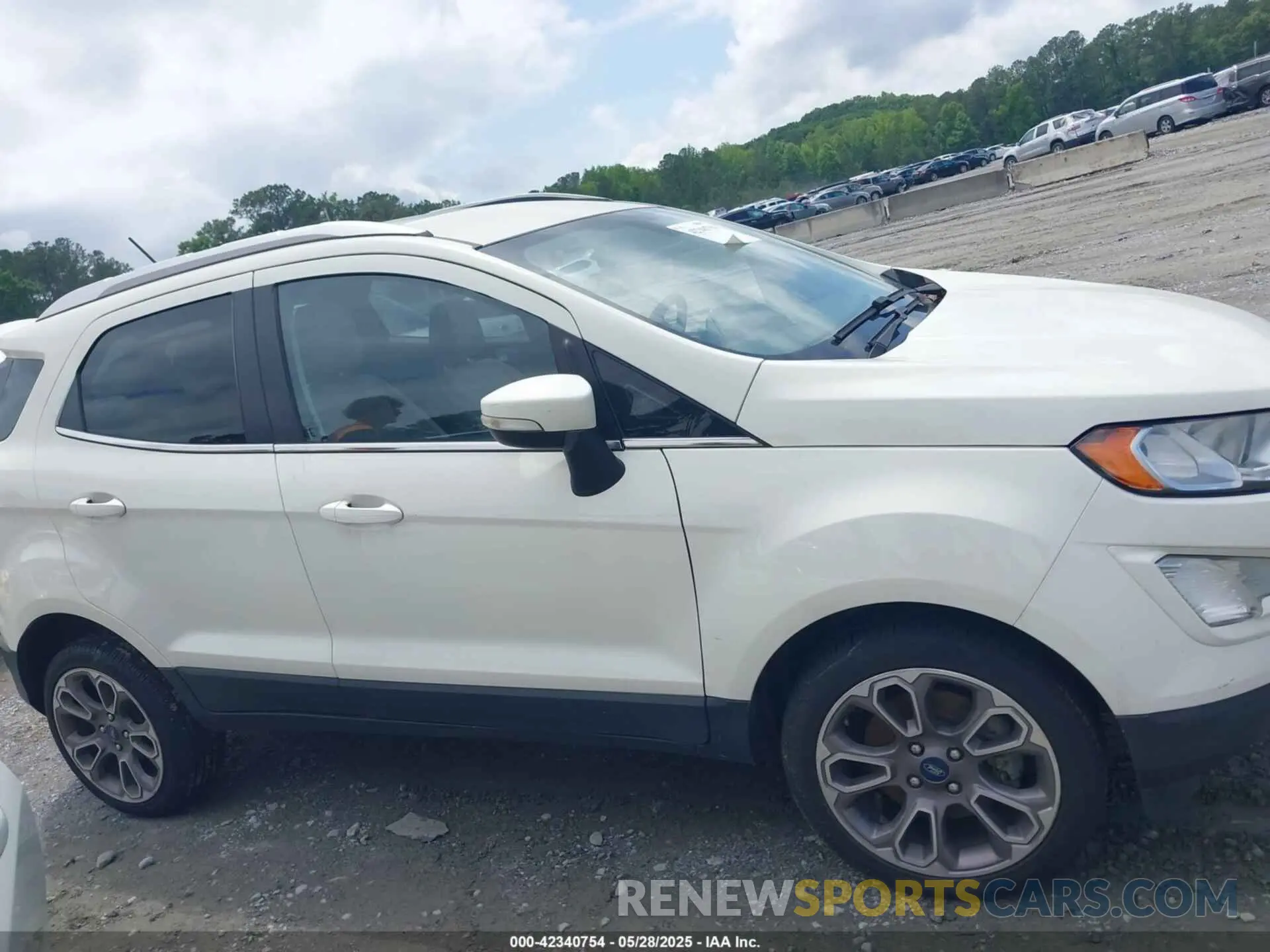 13 Photograph of a damaged car MAJ3S2KE5LC321424 FORD ECOSPORT 2020