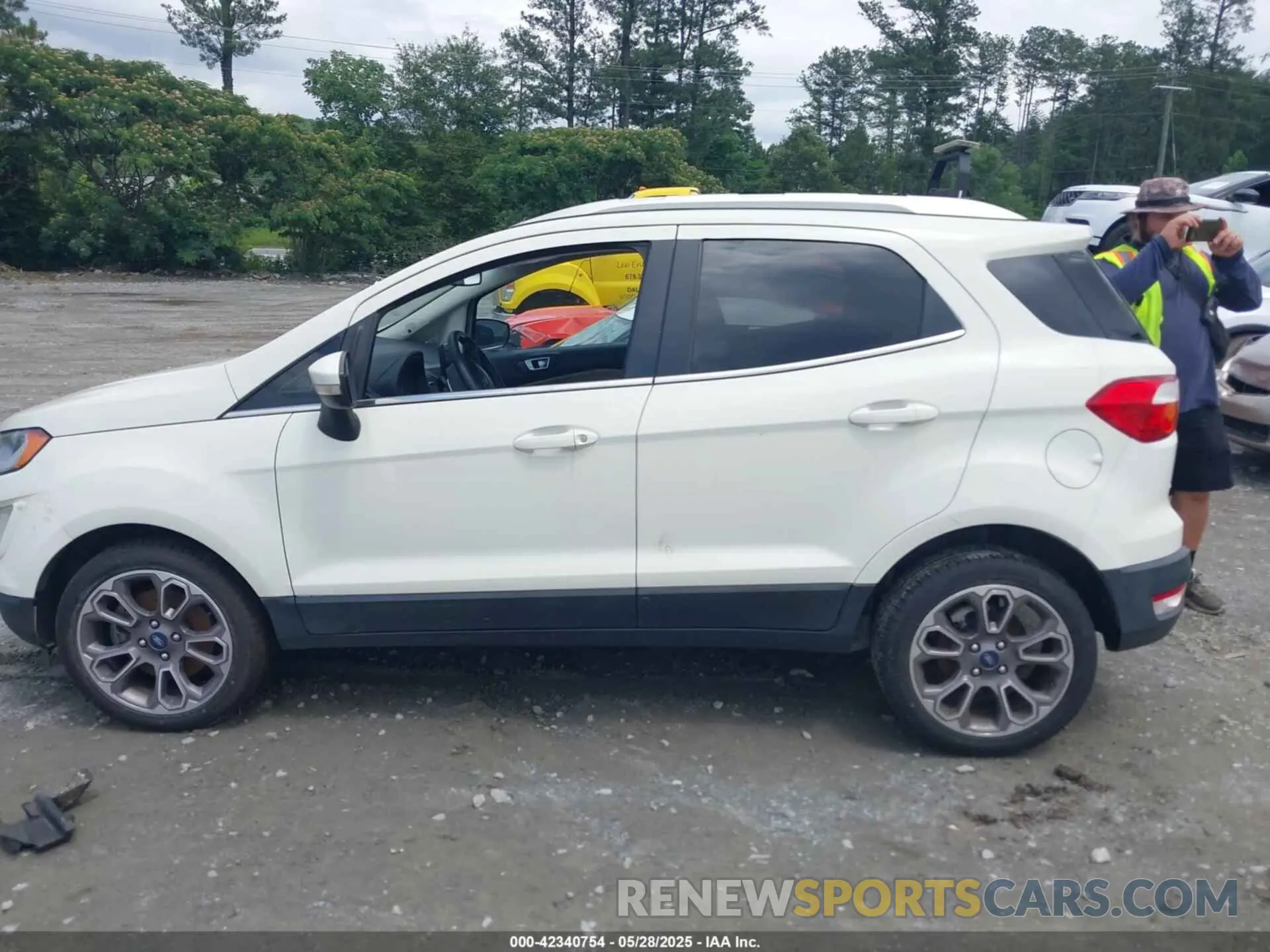 14 Photograph of a damaged car MAJ3S2KE5LC321424 FORD ECOSPORT 2020