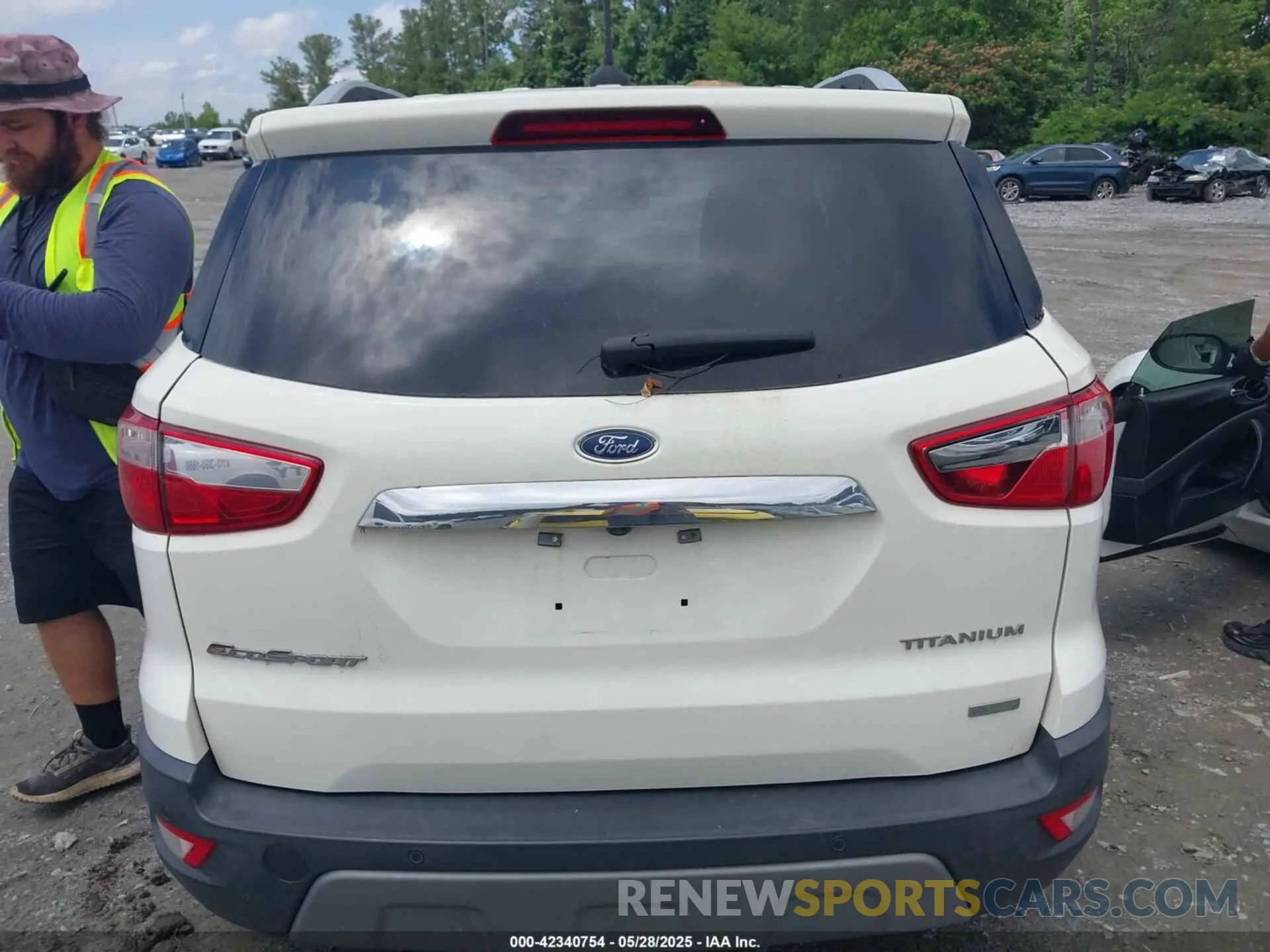 16 Photograph of a damaged car MAJ3S2KE5LC321424 FORD ECOSPORT 2020