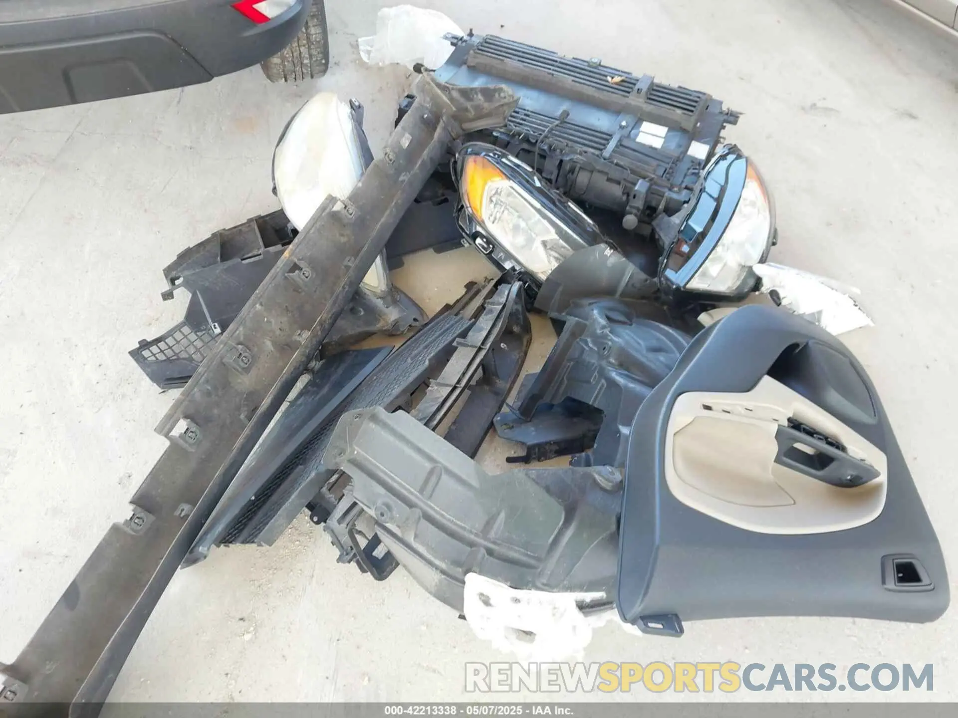 12 Photograph of a damaged car MAJ6S3FL7LC338303 FORD ECOSPORT 2020