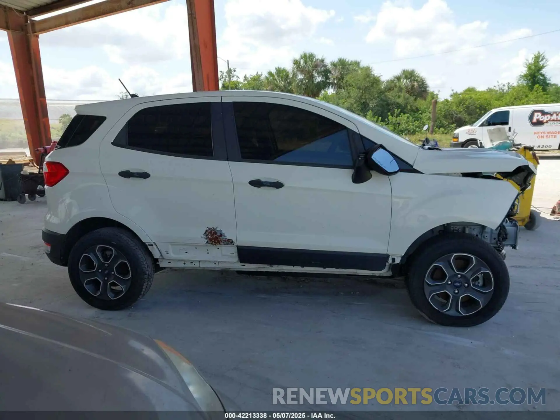 14 Photograph of a damaged car MAJ6S3FL7LC338303 FORD ECOSPORT 2020