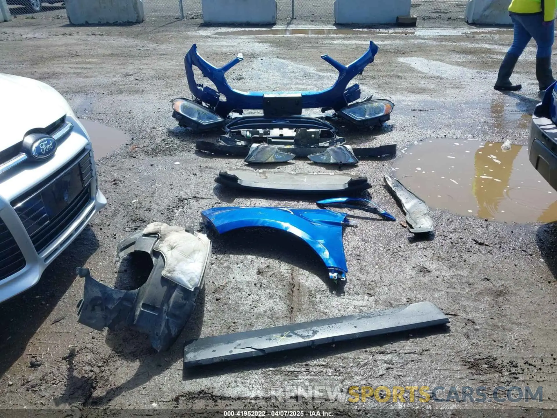 12 Photograph of a damaged car MAJ6S3GL4LC353601 FORD ECOSPORT 2020
