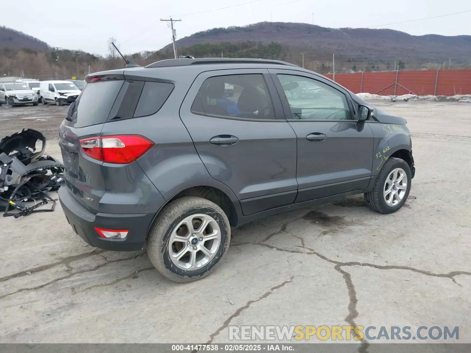 4 Photograph of a damaged car MAJ6S3GL4LC358989 FORD ECOSPORT 2020