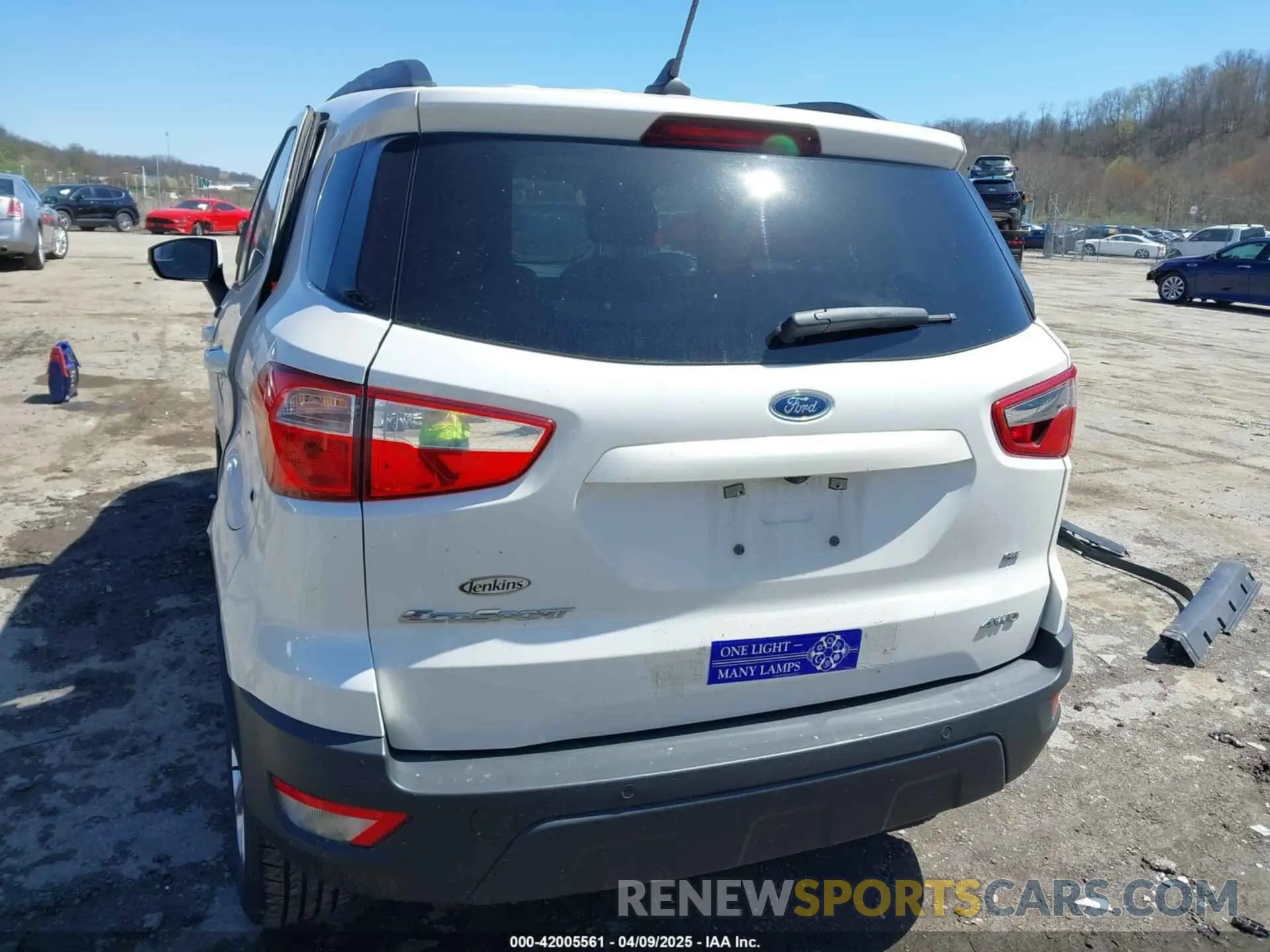 17 Photograph of a damaged car MAJ6S3GL6LC335827 FORD ECOSPORT 2020