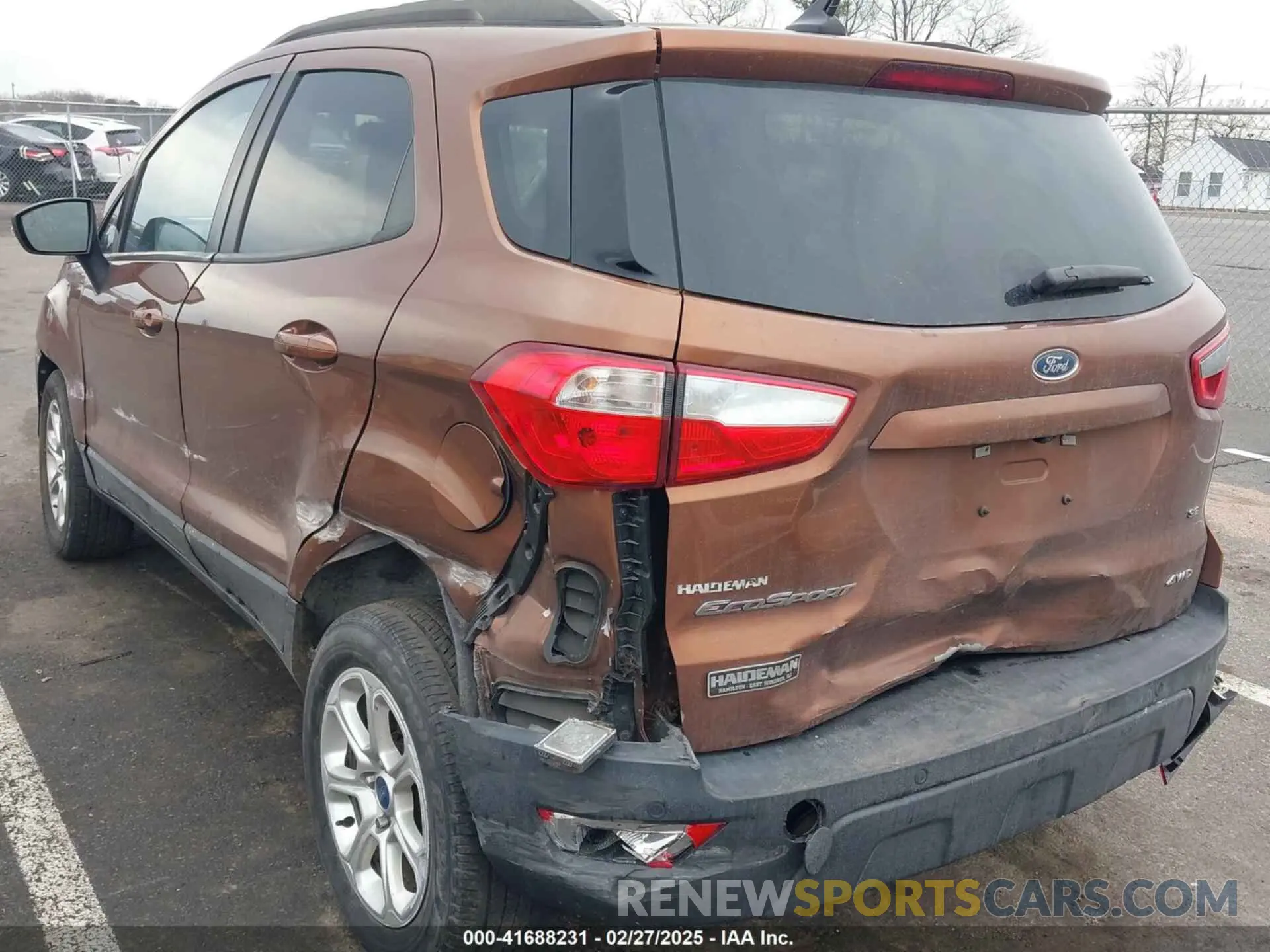 3 Photograph of a damaged car MAJ6S3GL7LC366150 FORD ECOSPORT 2020