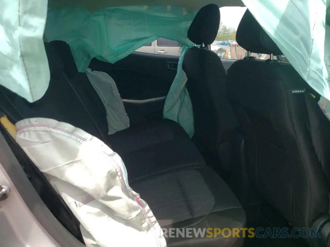 10 Photograph of a damaged car MAJ6S3GL8LC314509 FORD ECOSPORT 2020