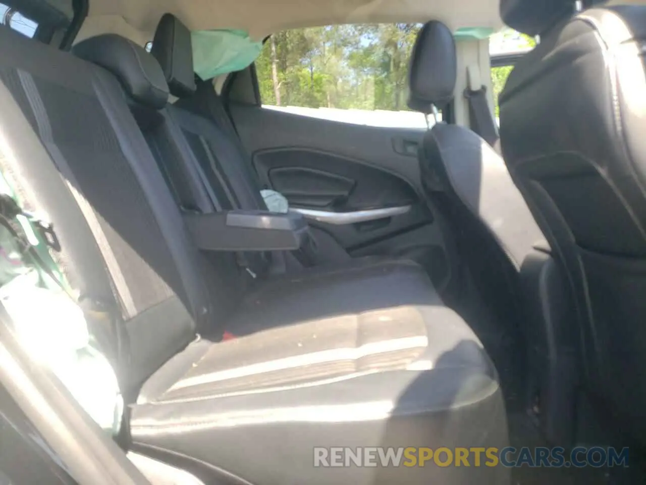 10 Photograph of a damaged car MAJ6S3JL3LC345627 FORD ECOSPORT 2020