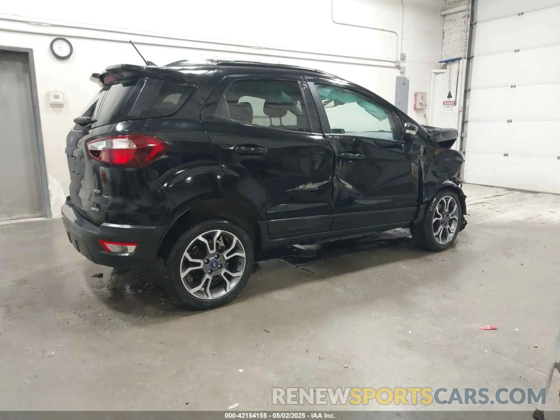 4 Photograph of a damaged car MAJ6S3JL5LC360565 FORD ECOSPORT 2020