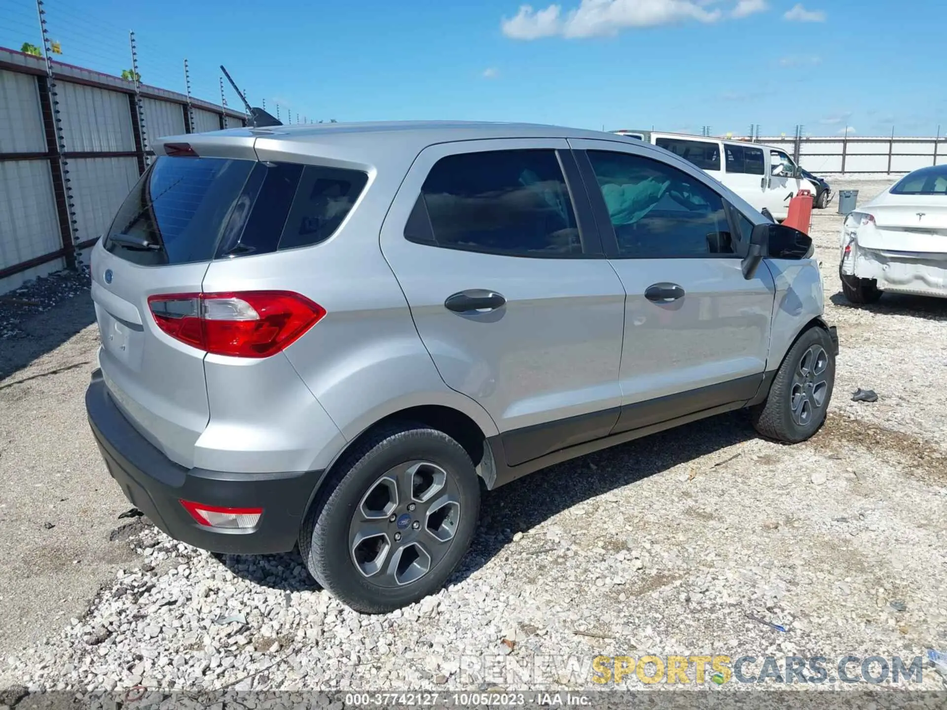 4 Photograph of a damaged car MAJ3S2FE6MC449330 FORD ECOSPORT 2021
