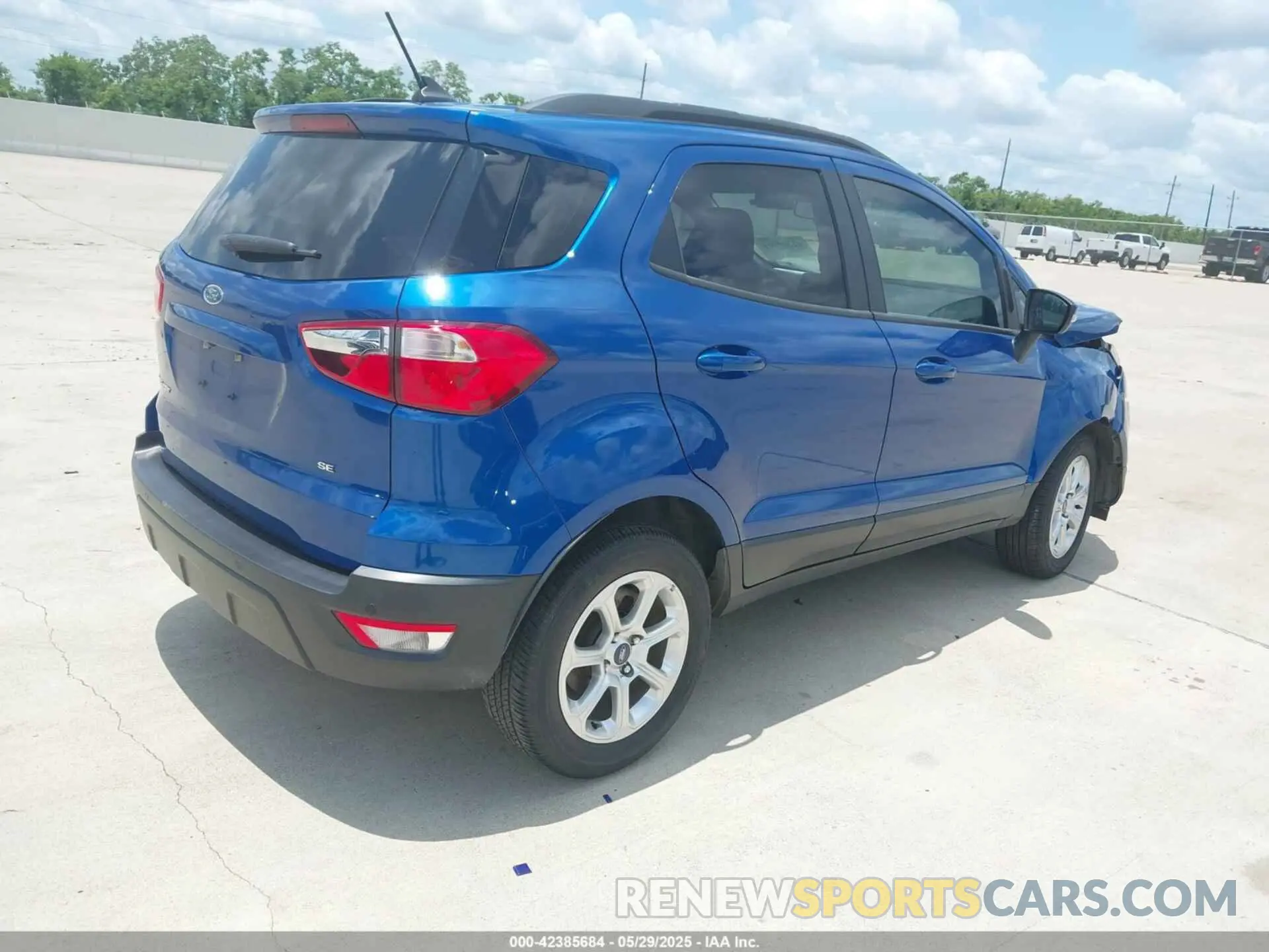 4 Photograph of a damaged car MAJ3S2GE2MC427114 FORD ECOSPORT 2021