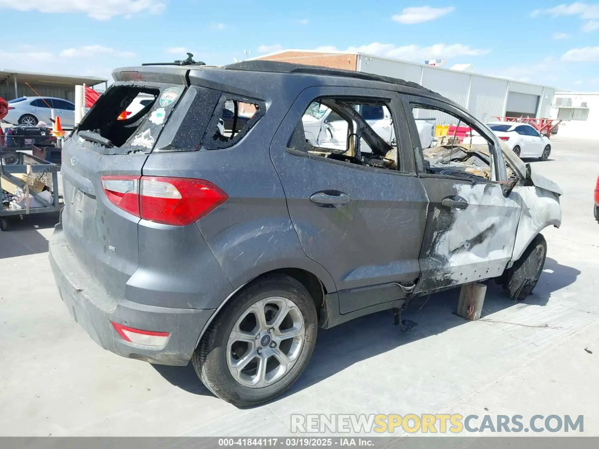 4 Photograph of a damaged car MAJ3S2GE3MC424061 FORD ECOSPORT 2021