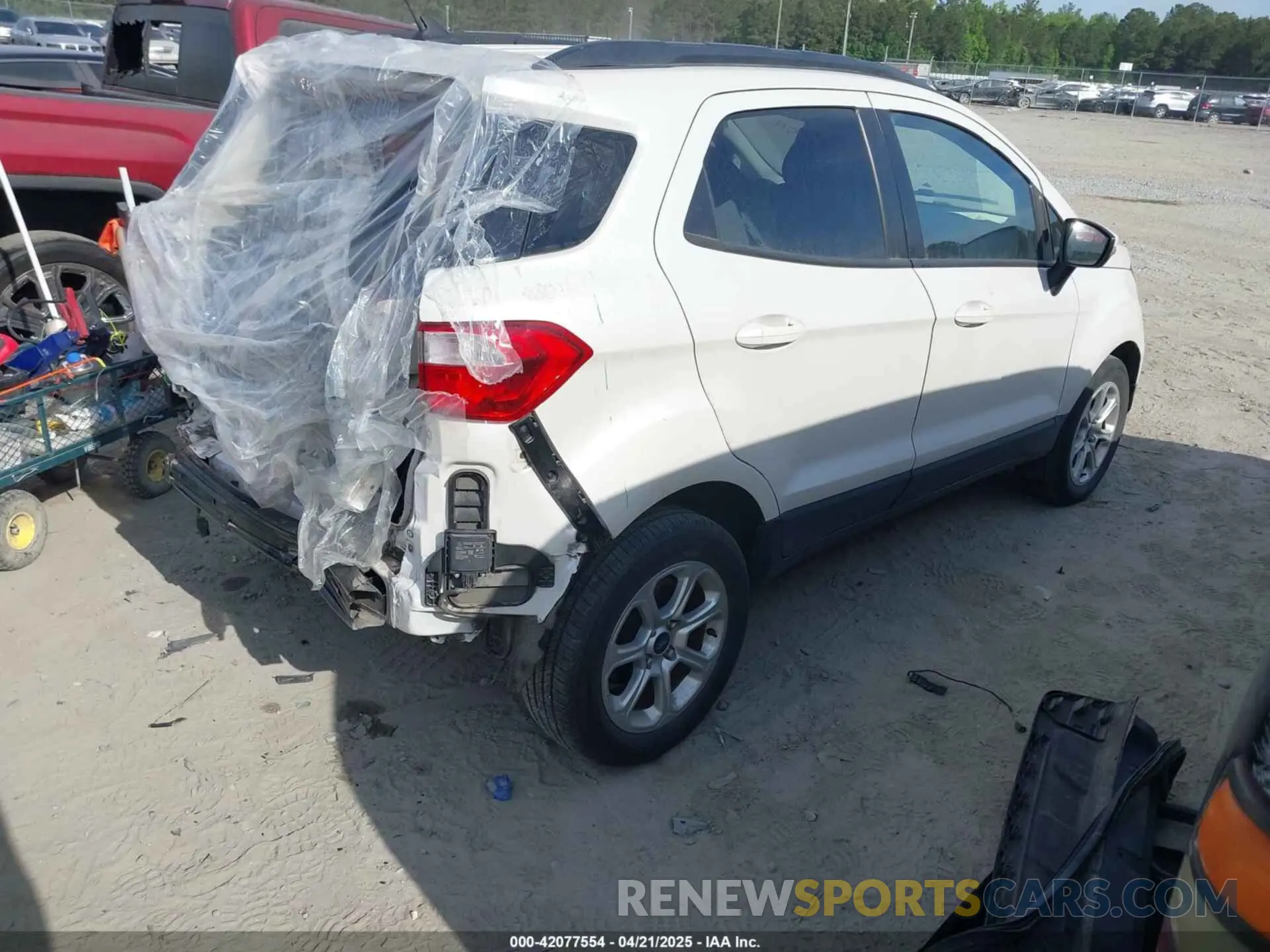 4 Photograph of a damaged car MAJ3S2GE7MC399763 FORD ECOSPORT 2021