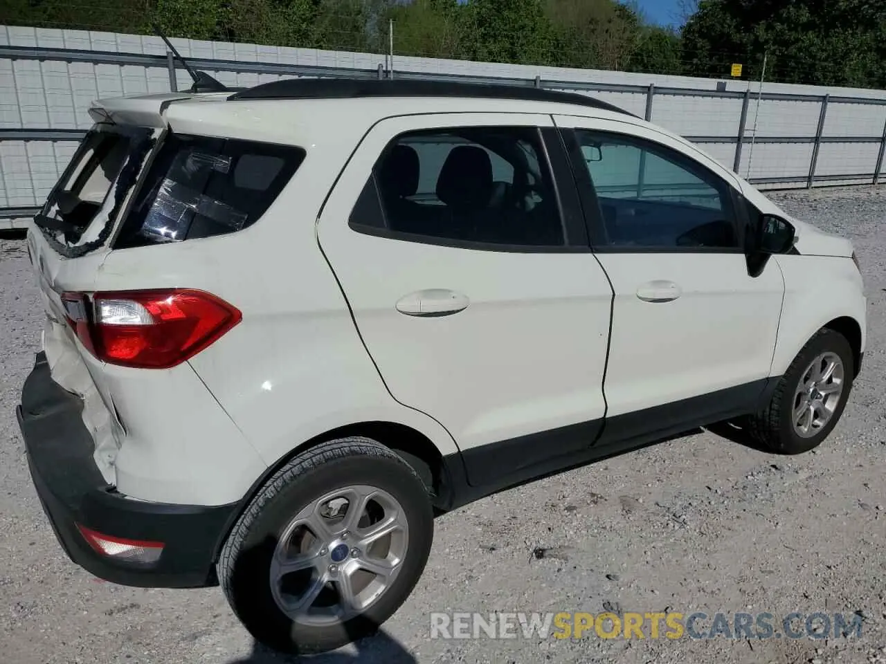 3 Photograph of a damaged car MAJ3S2GE7MC444040 FORD ECOSPORT 2021