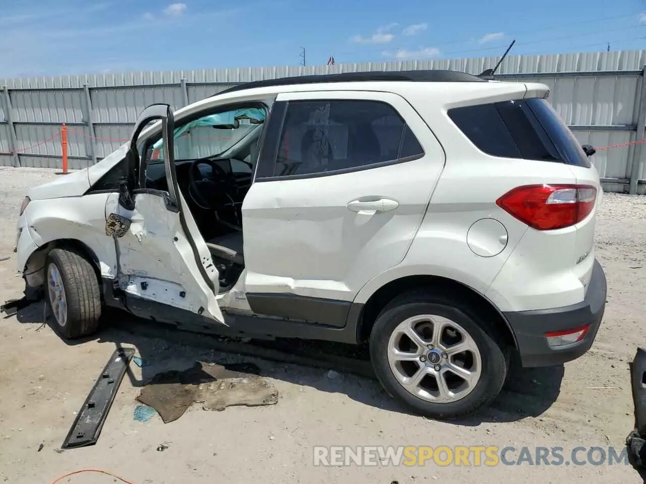 2 Photograph of a damaged car MAJ3S2GE9MC406289 FORD ECOSPORT 2021