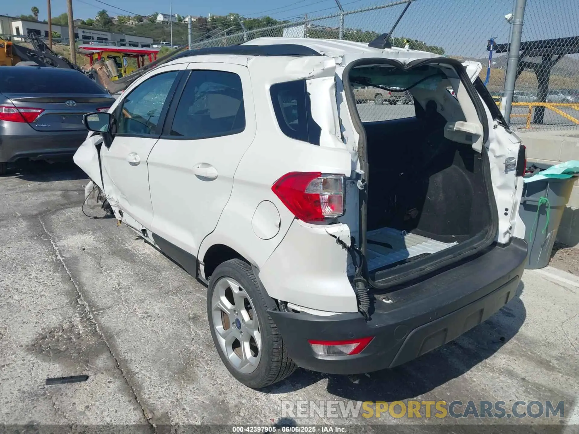 3 Photograph of a damaged car MAJ3S2GEXMC408021 FORD ECOSPORT 2021