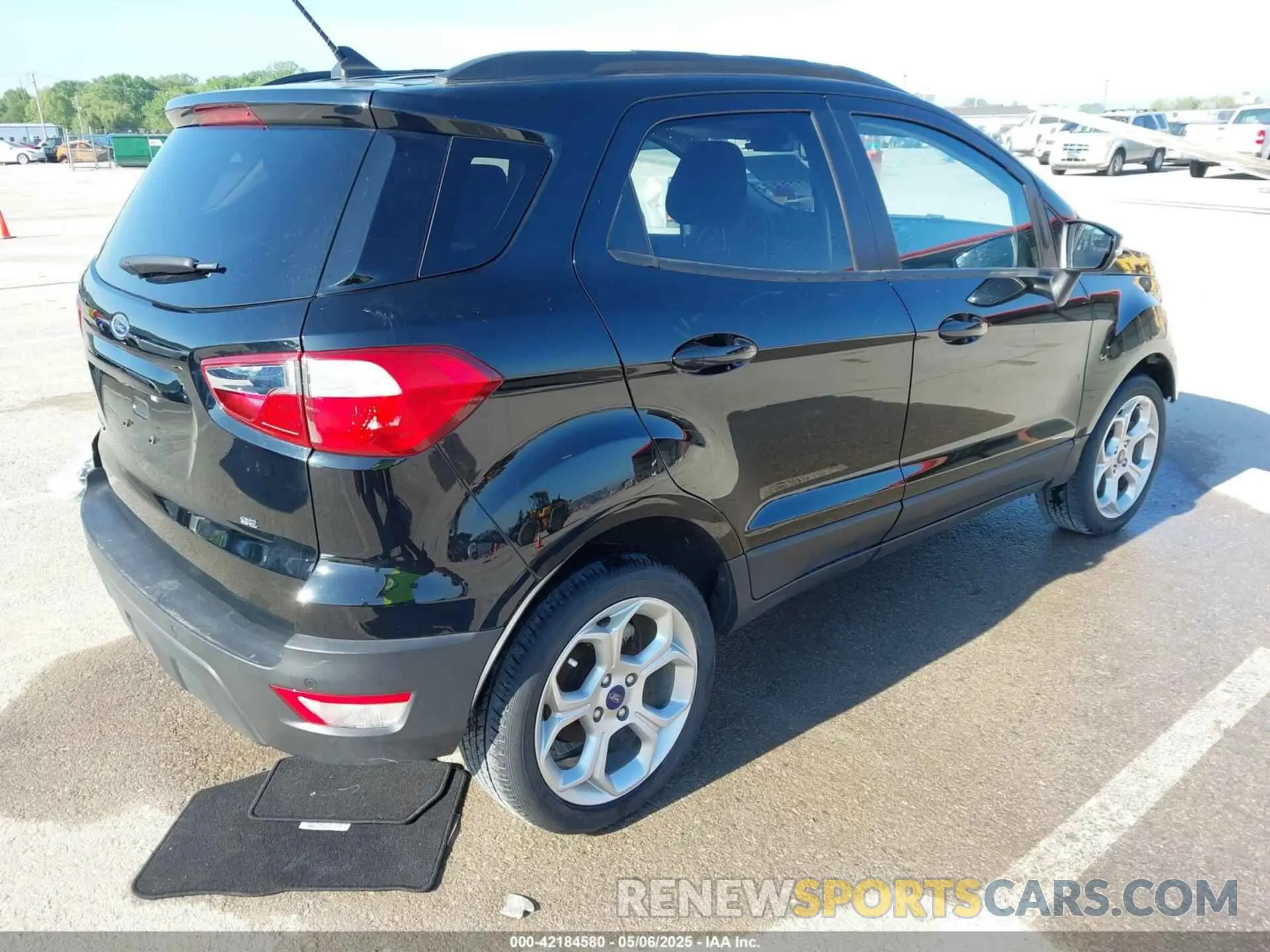 4 Photograph of a damaged car MAJ3S2GEXMC442332 FORD ECOSPORT 2021